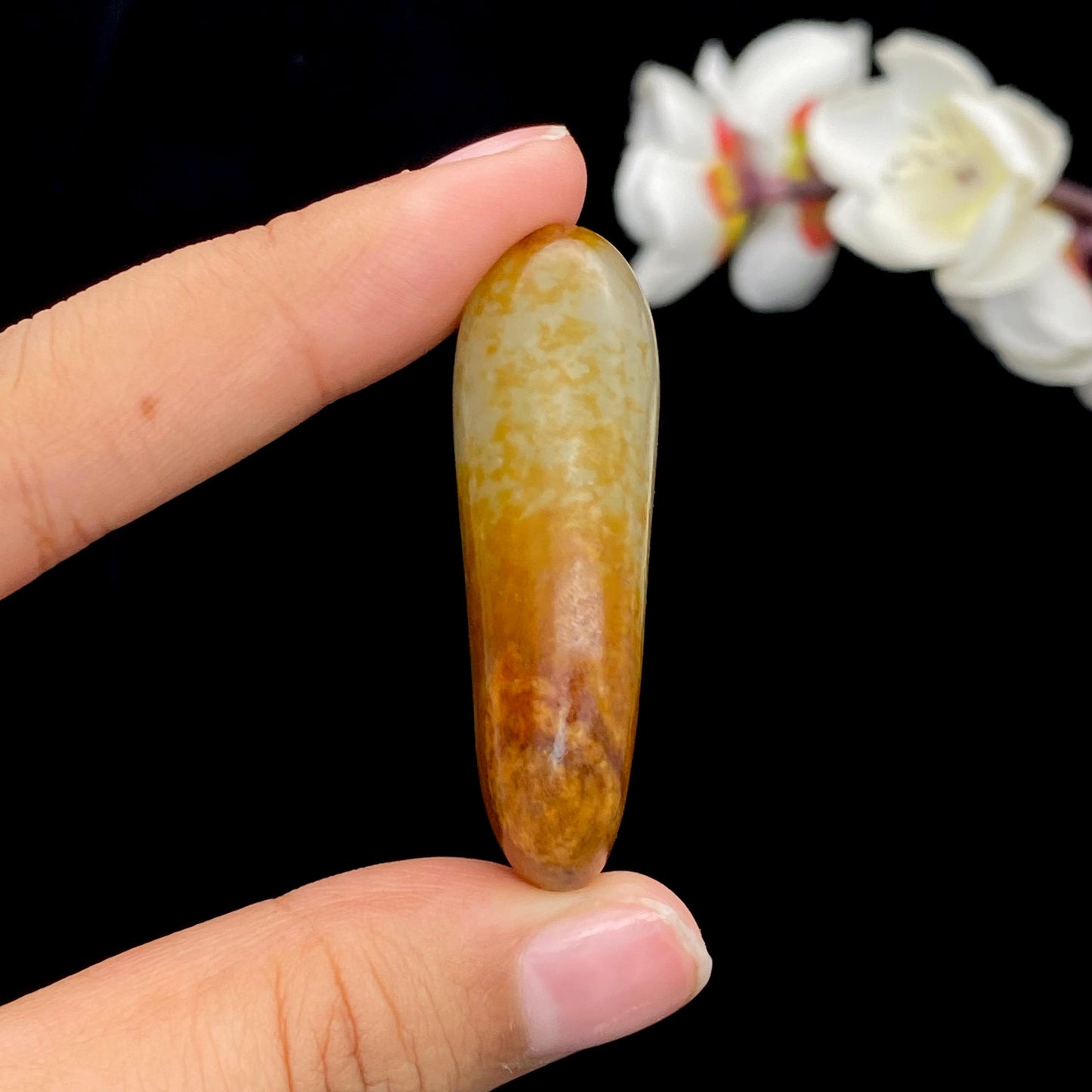 和田玉聚黄皮籽料挂件(28.3g)