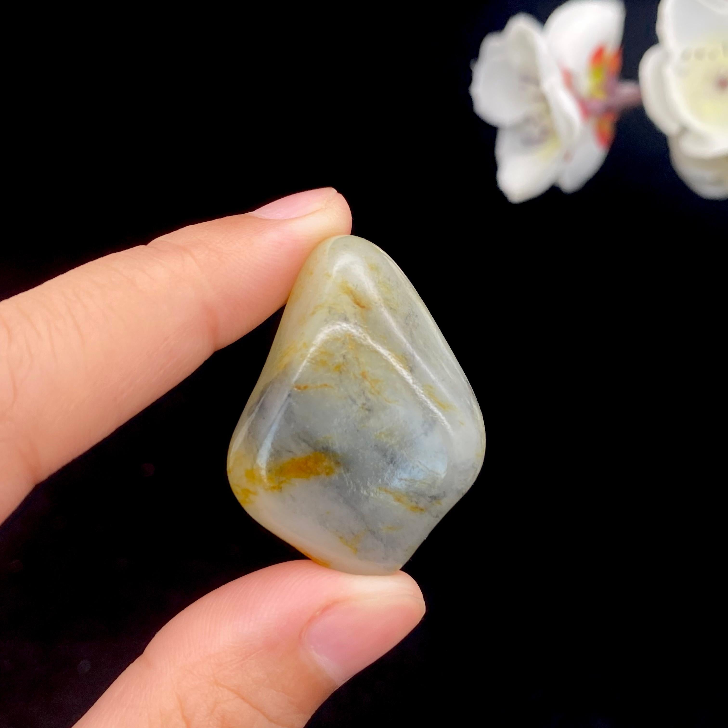 高品質！和田玉★青花籽料の置物、ストラップにも！証明書付き 和田玉青花籽料吊坠籽（16.3g） – 厚德载玉