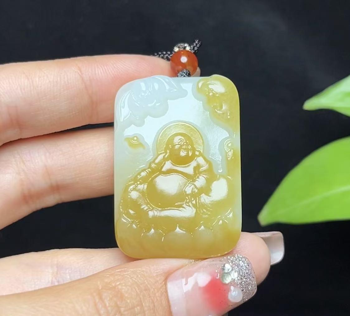 新疆和田玉且末糖羊脂玉佛公(23.4g)