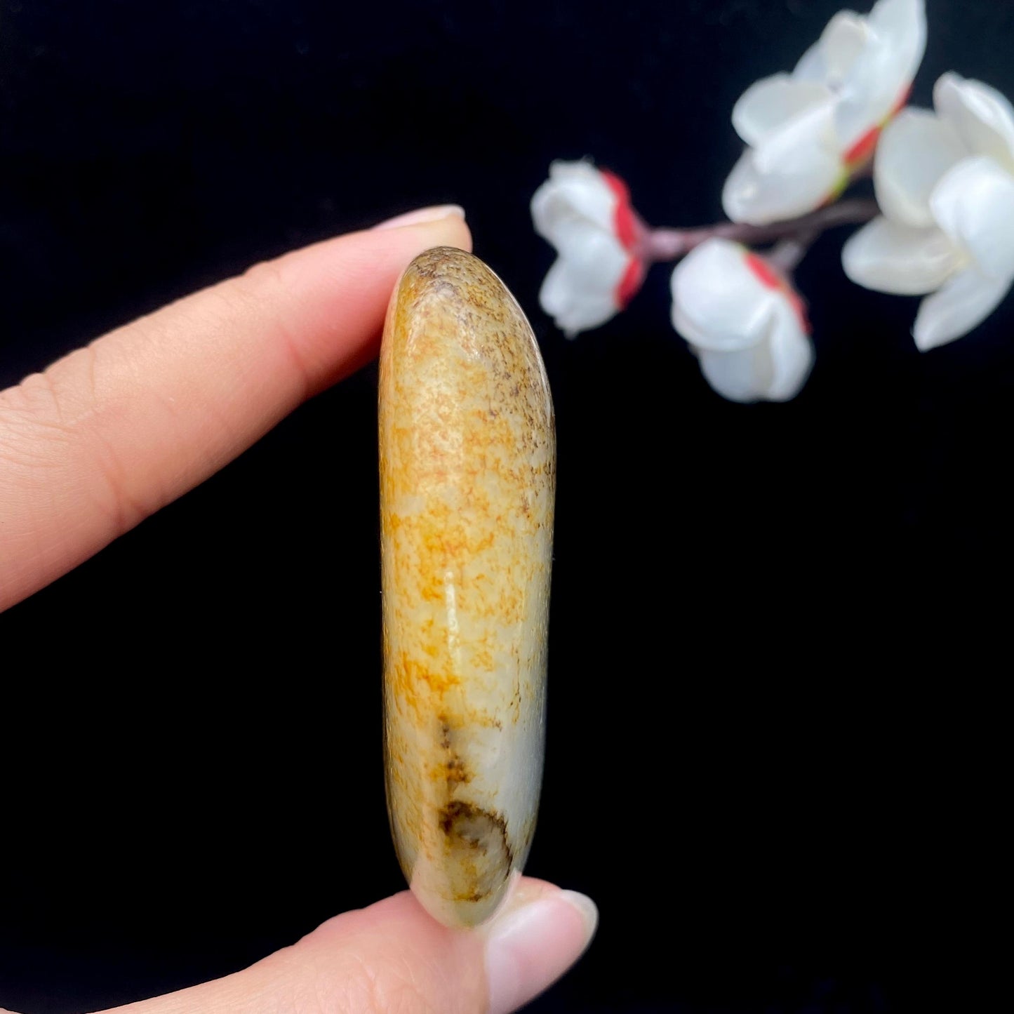 和田玉洒金皮籽料原石(89.7g)