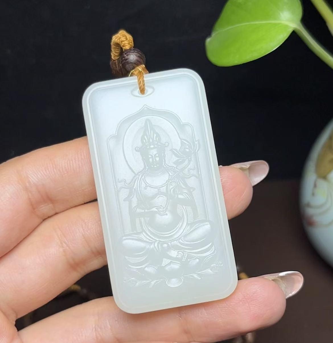 和田羊脂玉大势至菩萨(34.3g)