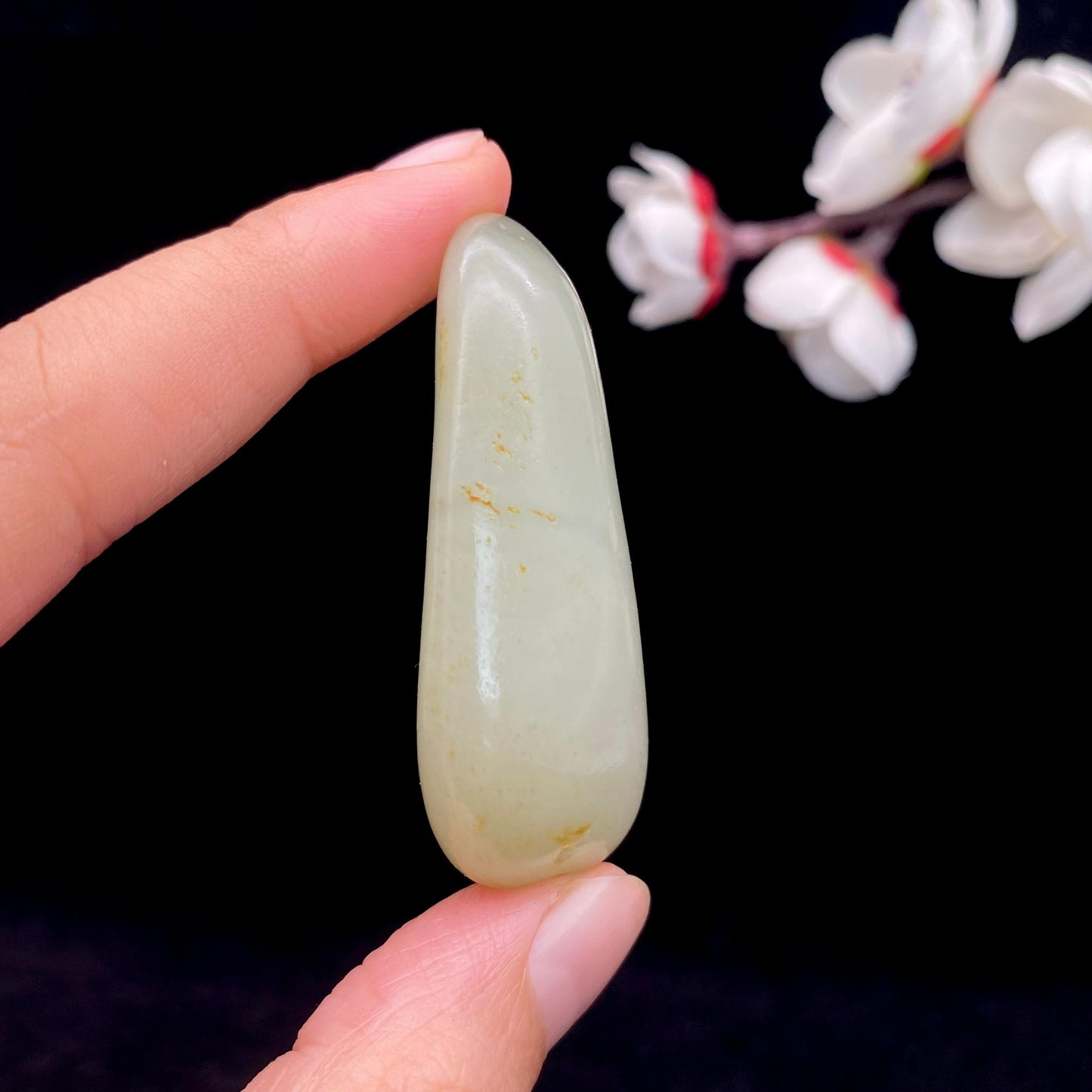和田玉黄皮籽料挂件(28.6g)