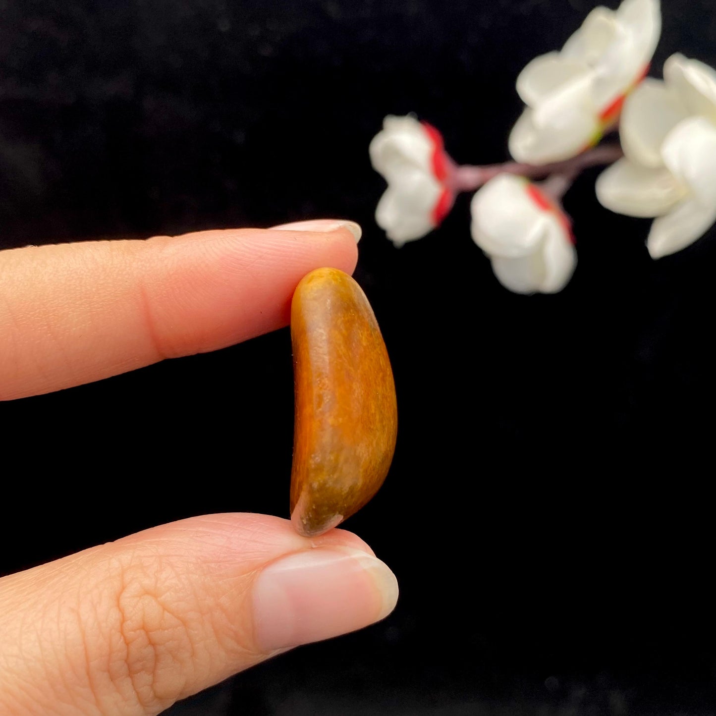 和田玉红沁皮籽料原石(10.3g)