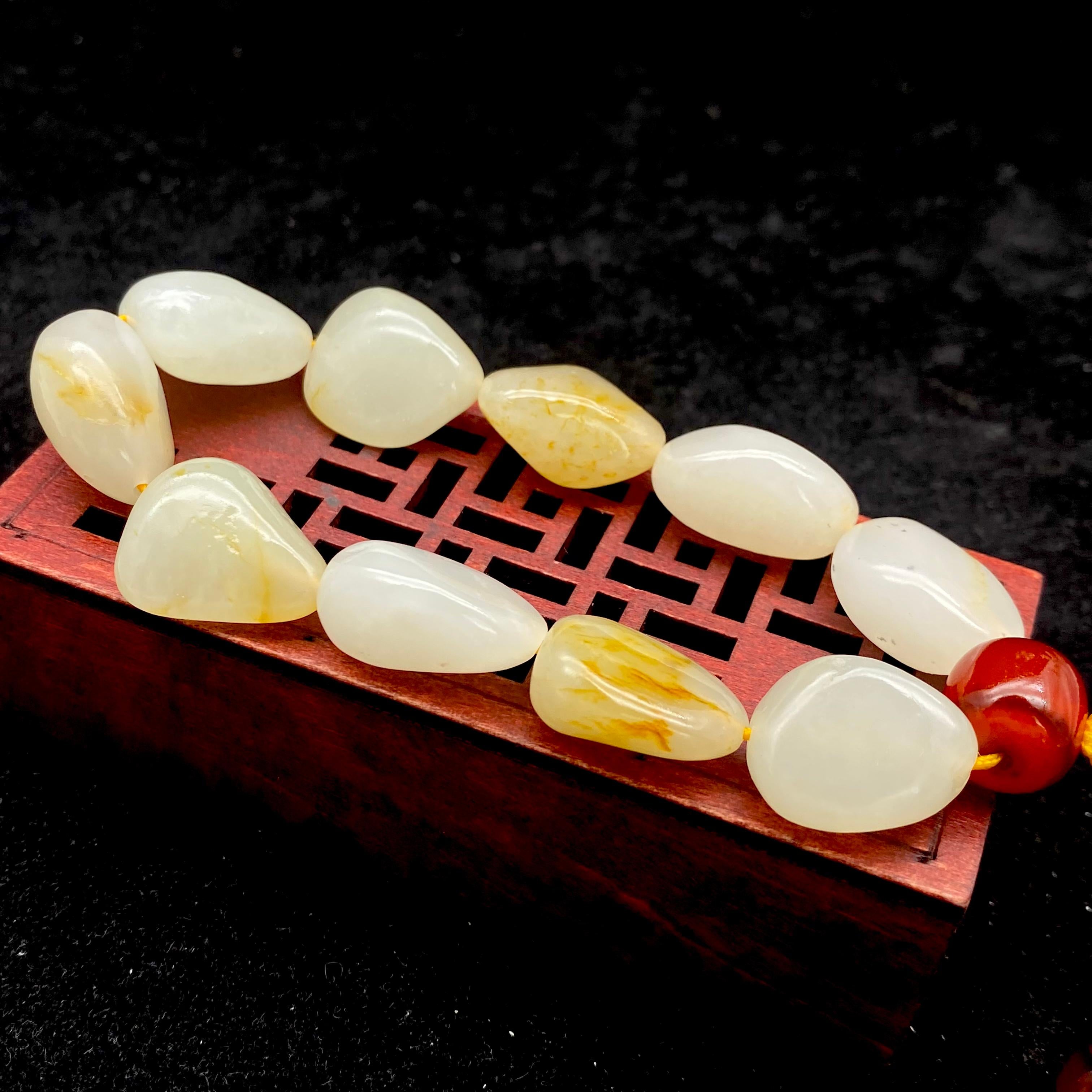 和田玉洒金皮【精品手串】(51.6g)