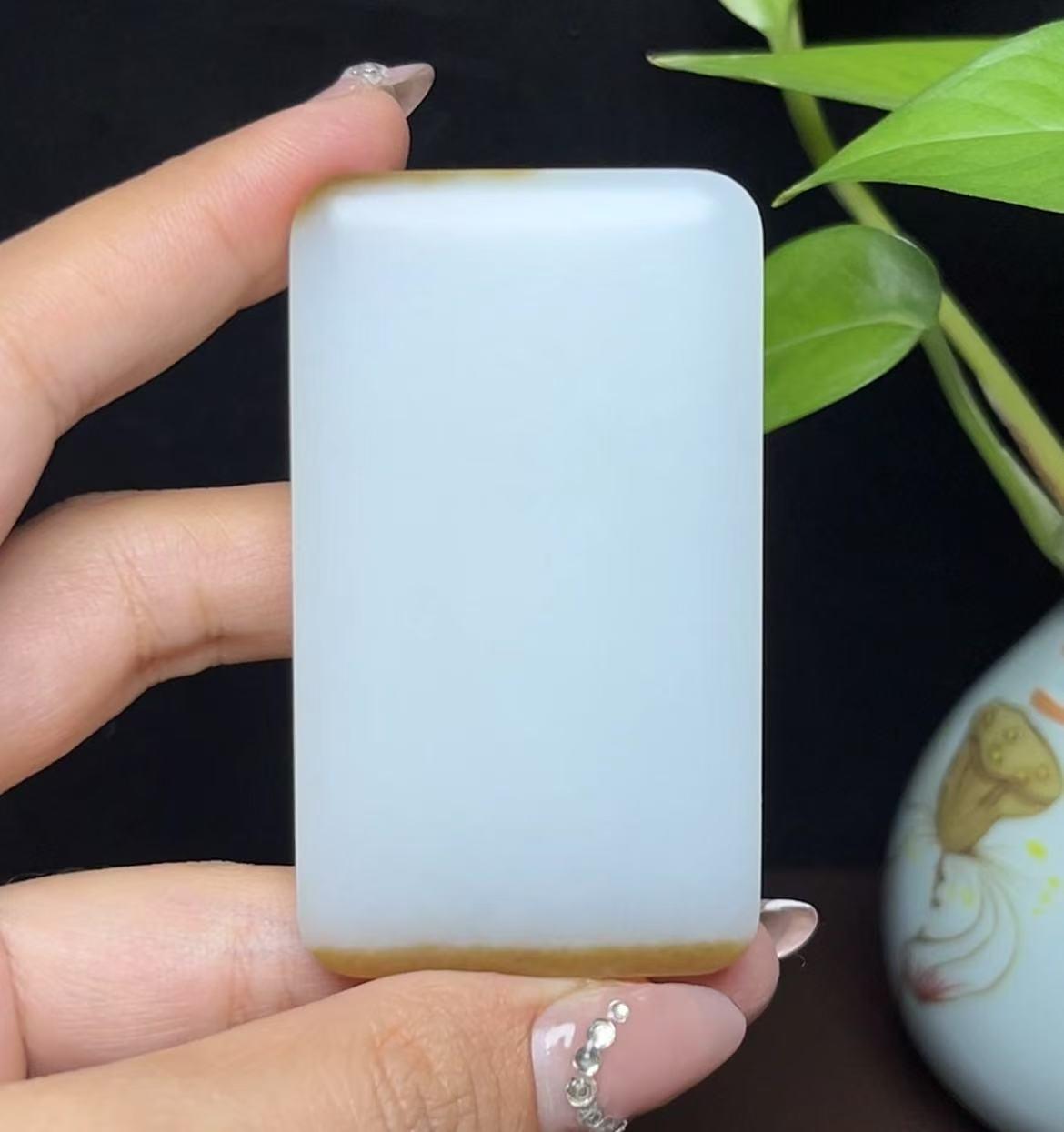 和田玉天地糖白羊脂玉平安无事牌(80.0g)