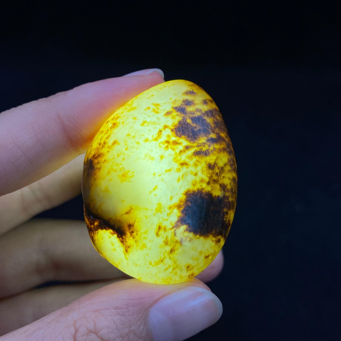 和田玉洒金皮籽料原石(34.4g)
