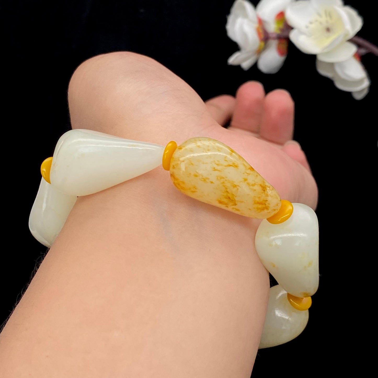 和田玉洒红皮【精品手串】(96.7g)