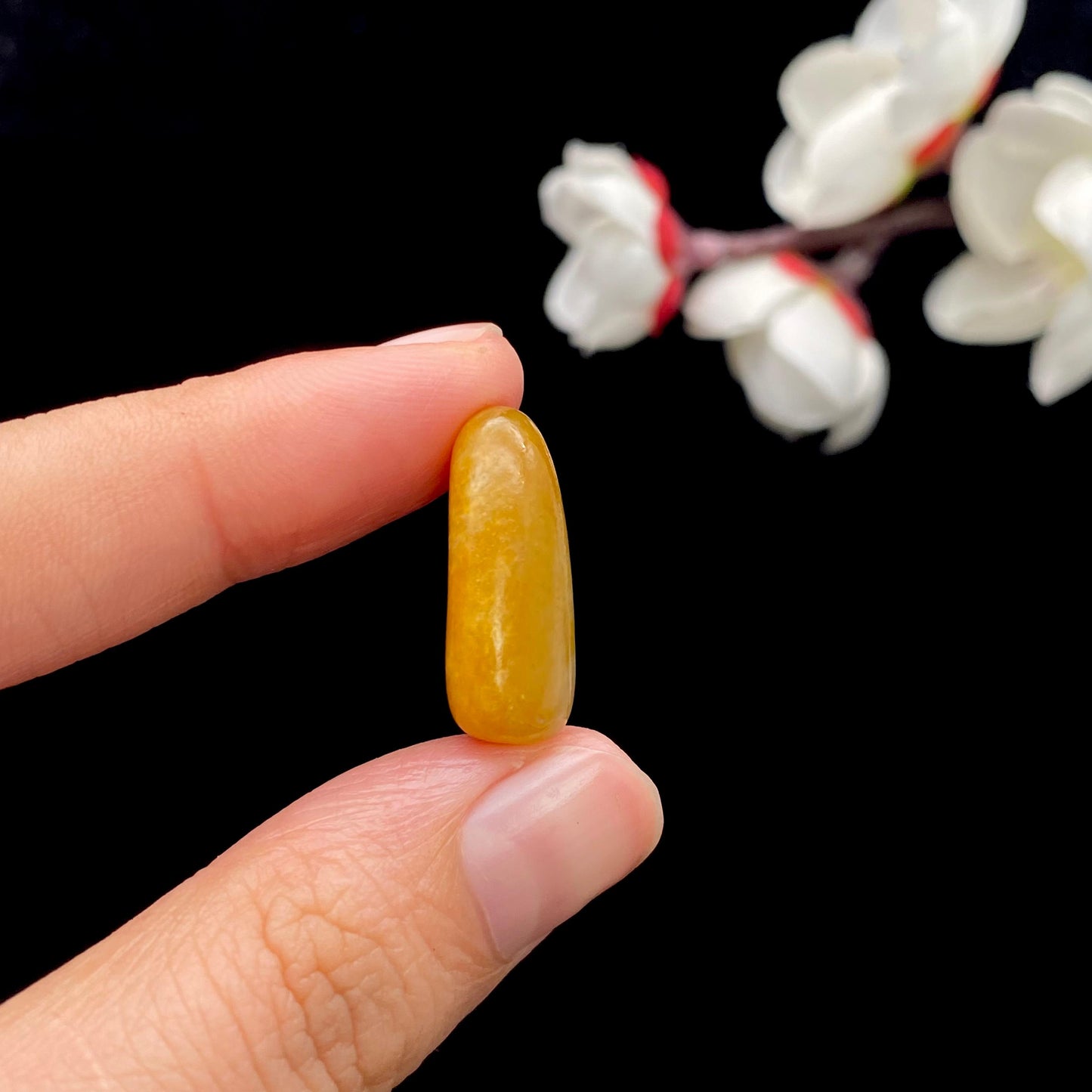 和田玉黄沁皮籽料原石(3.7g)