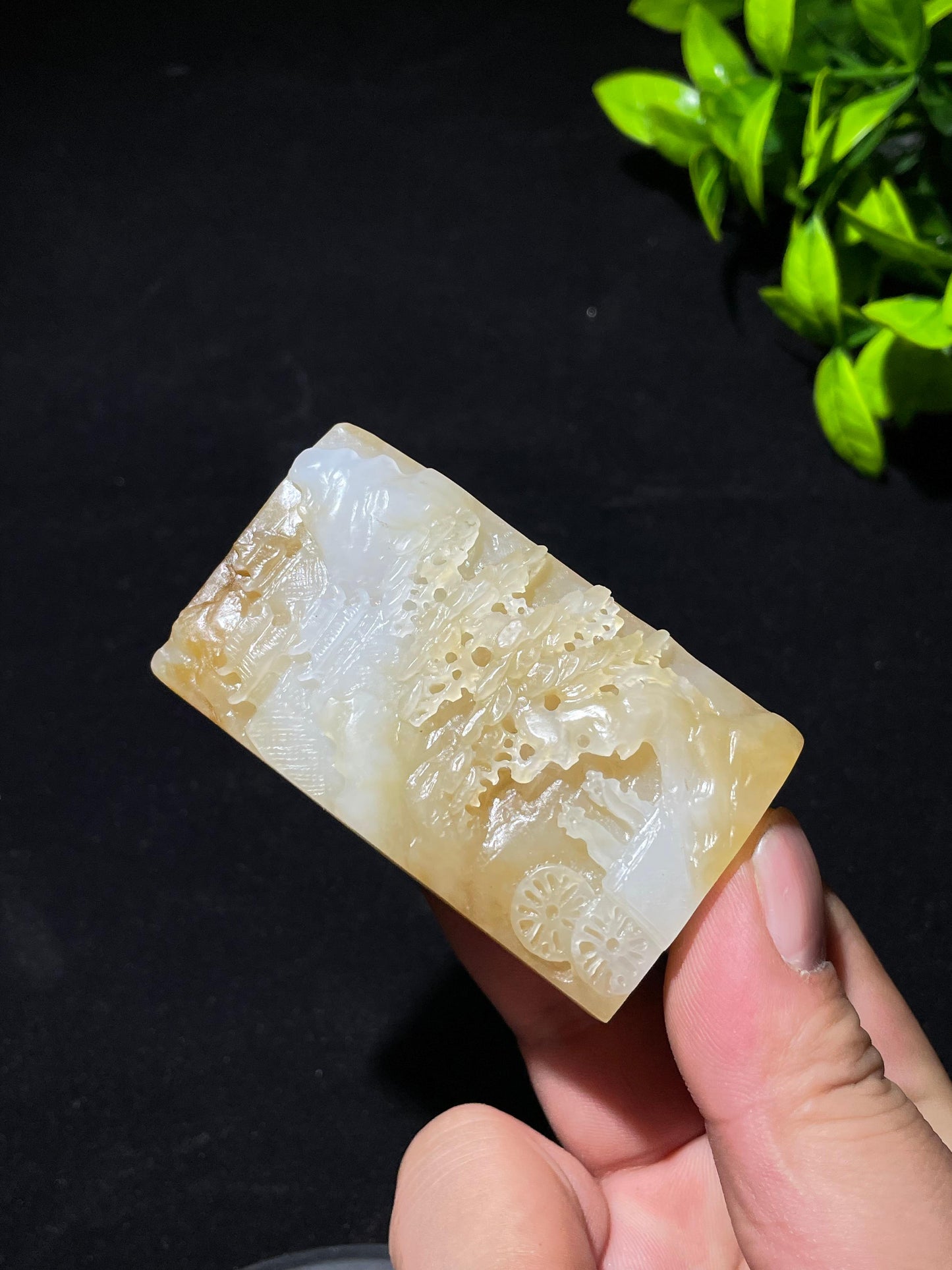 和田玉糖白【山水牌】挂件(87.3g)