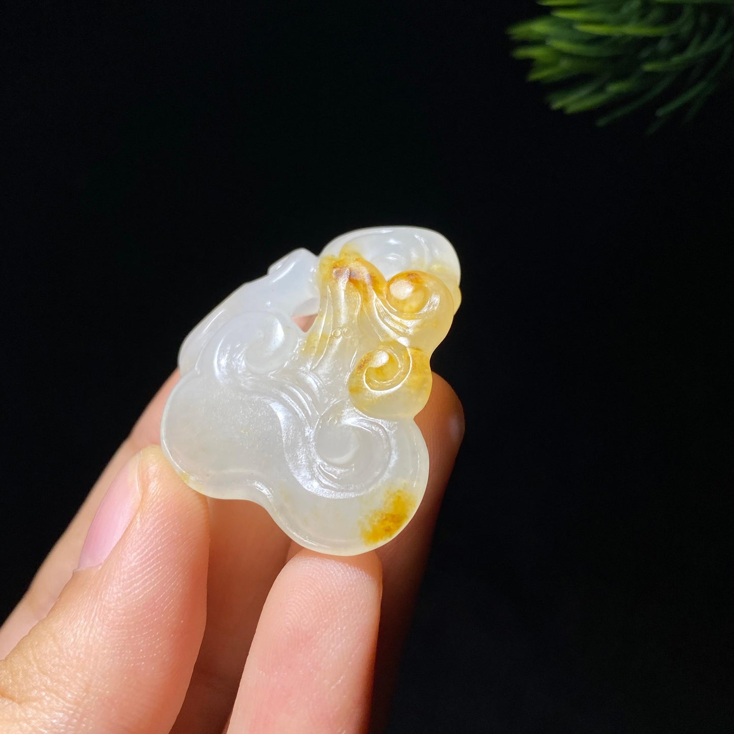 和田玉籽料如意挂件(10.1g)