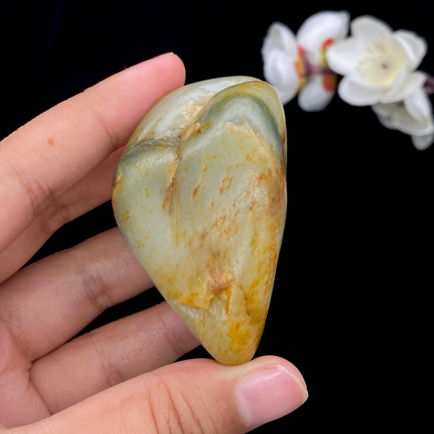 和田玉洒金皮带翠籽料手把件(137.5g)