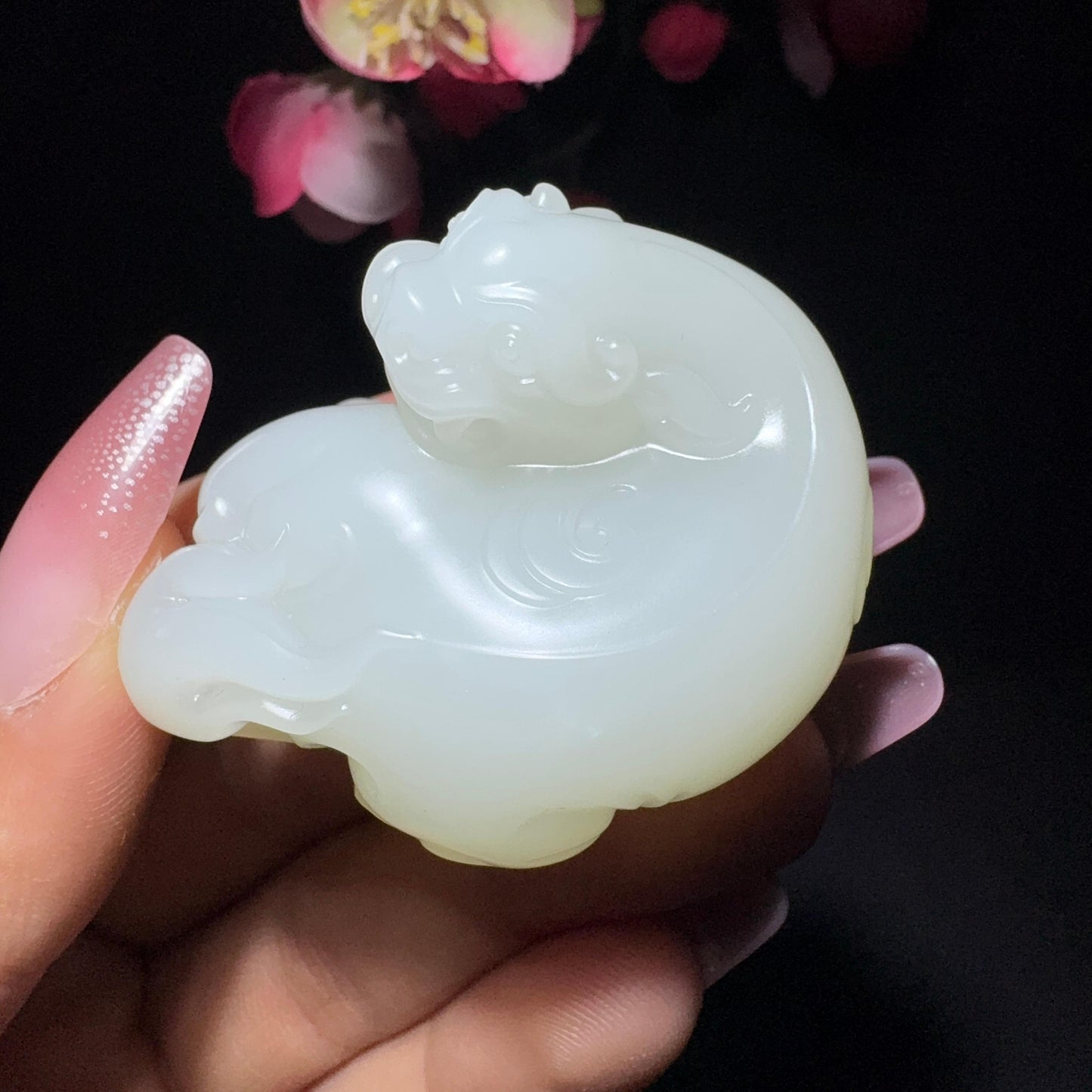 和田玉籽料挂件貔貅(56.3克)