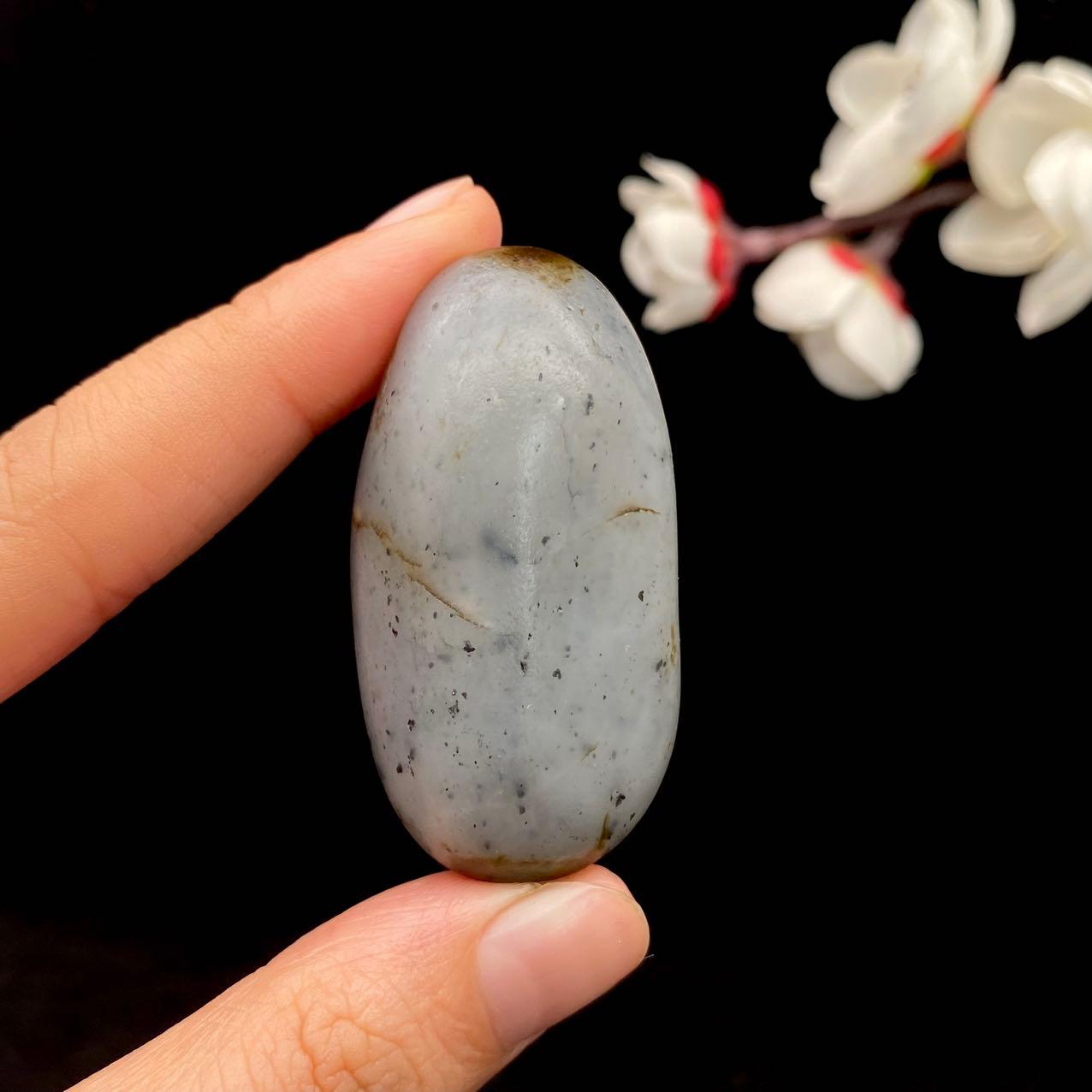 和田玉青花籽料原石(38.4g)