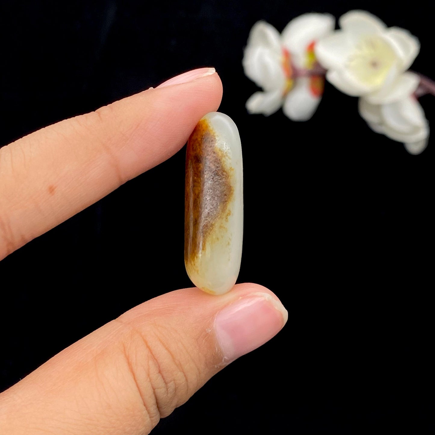 和田玉聚黄皮籽料吊坠籽(10.8g)