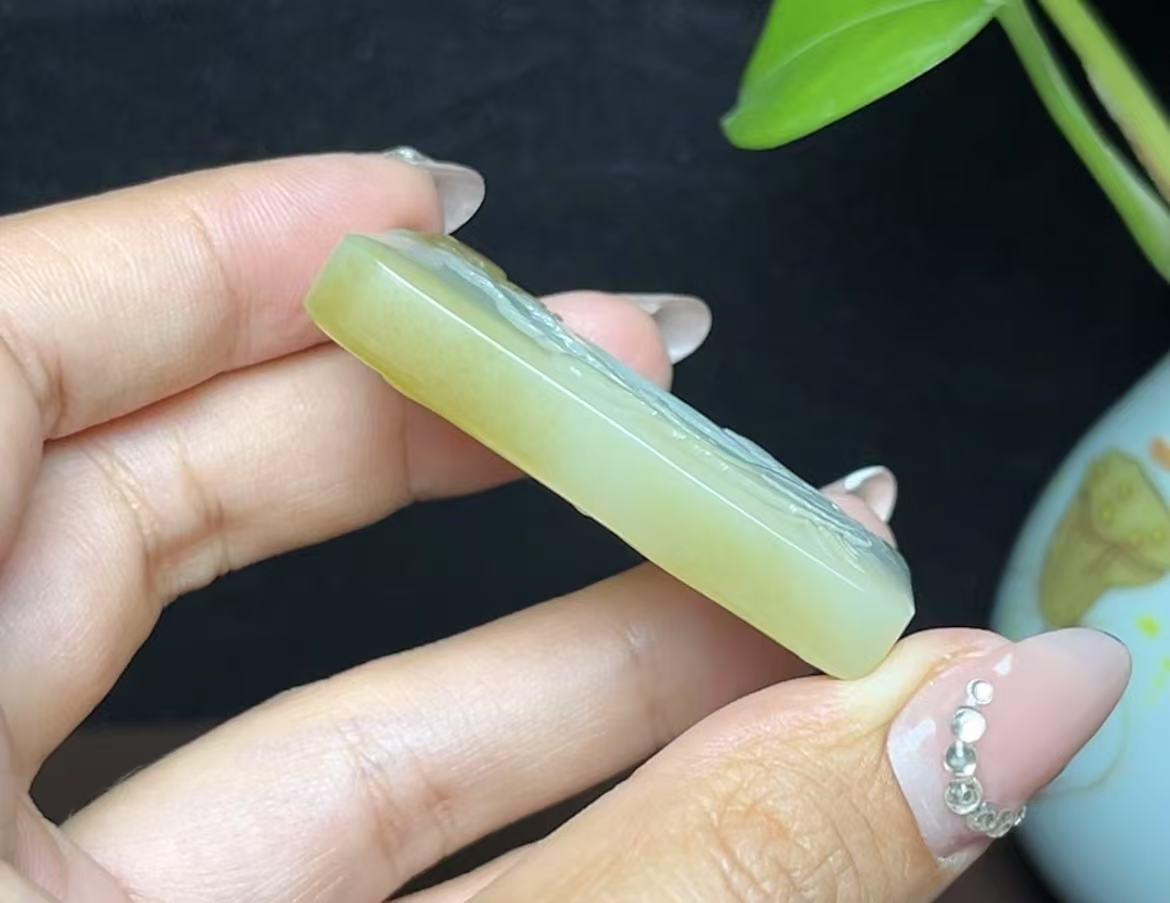 新疆和田玉且末糖白羊脂玉凤凰(35.2g)