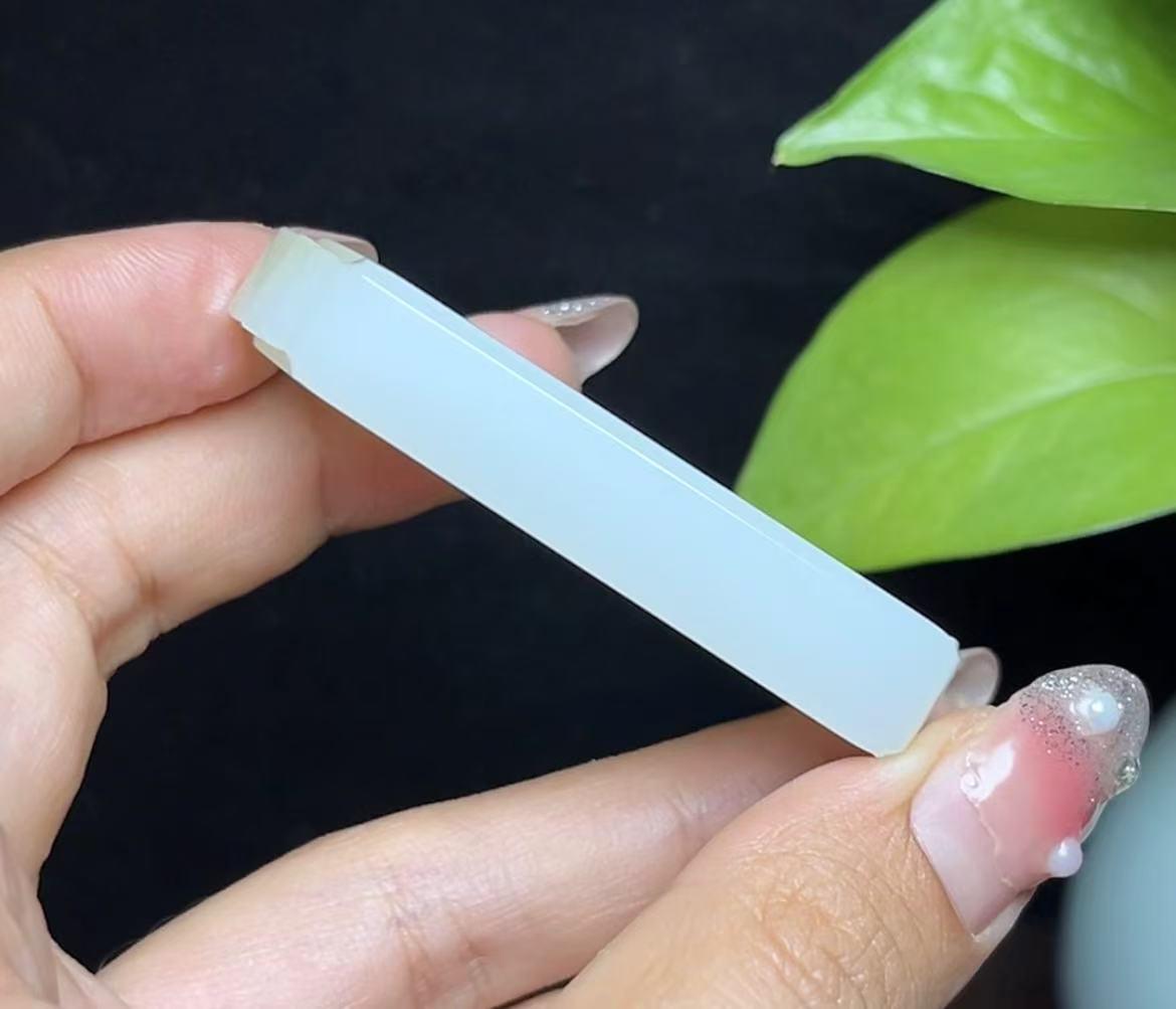 和田玉且末料羊脂玉平安无事牌(45.3g)