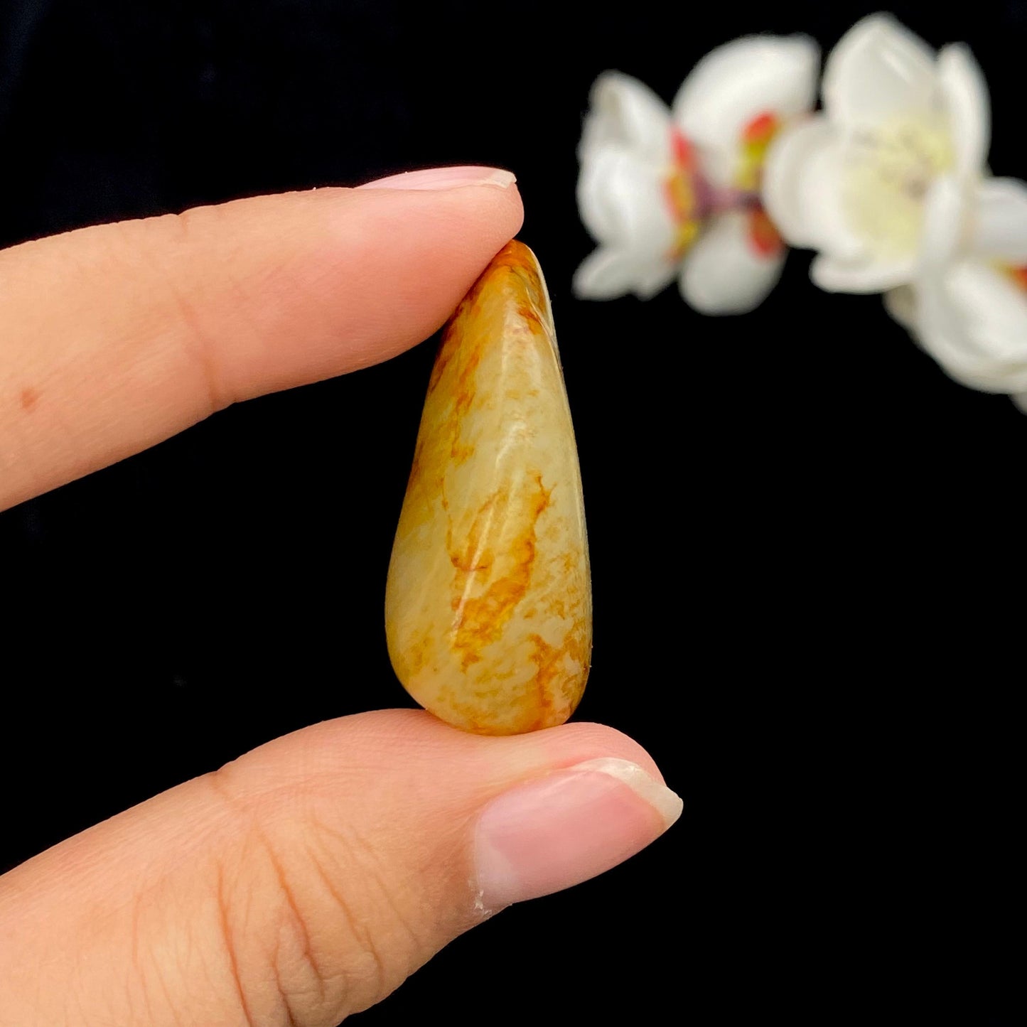 和田玉洒红皮籽料挂件(16.3g)