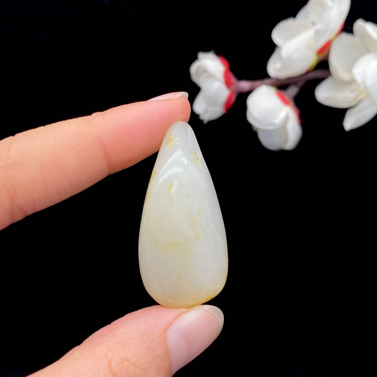 和田玉洒金皮籽料原石(19.6g)