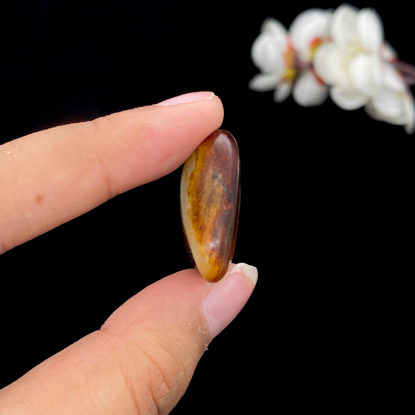 和田玉聚红皮籽料吊坠籽(10.7g)