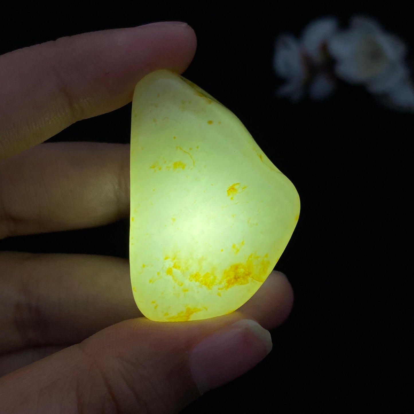 和田玉洒金皮籽料挂件(21.7g)