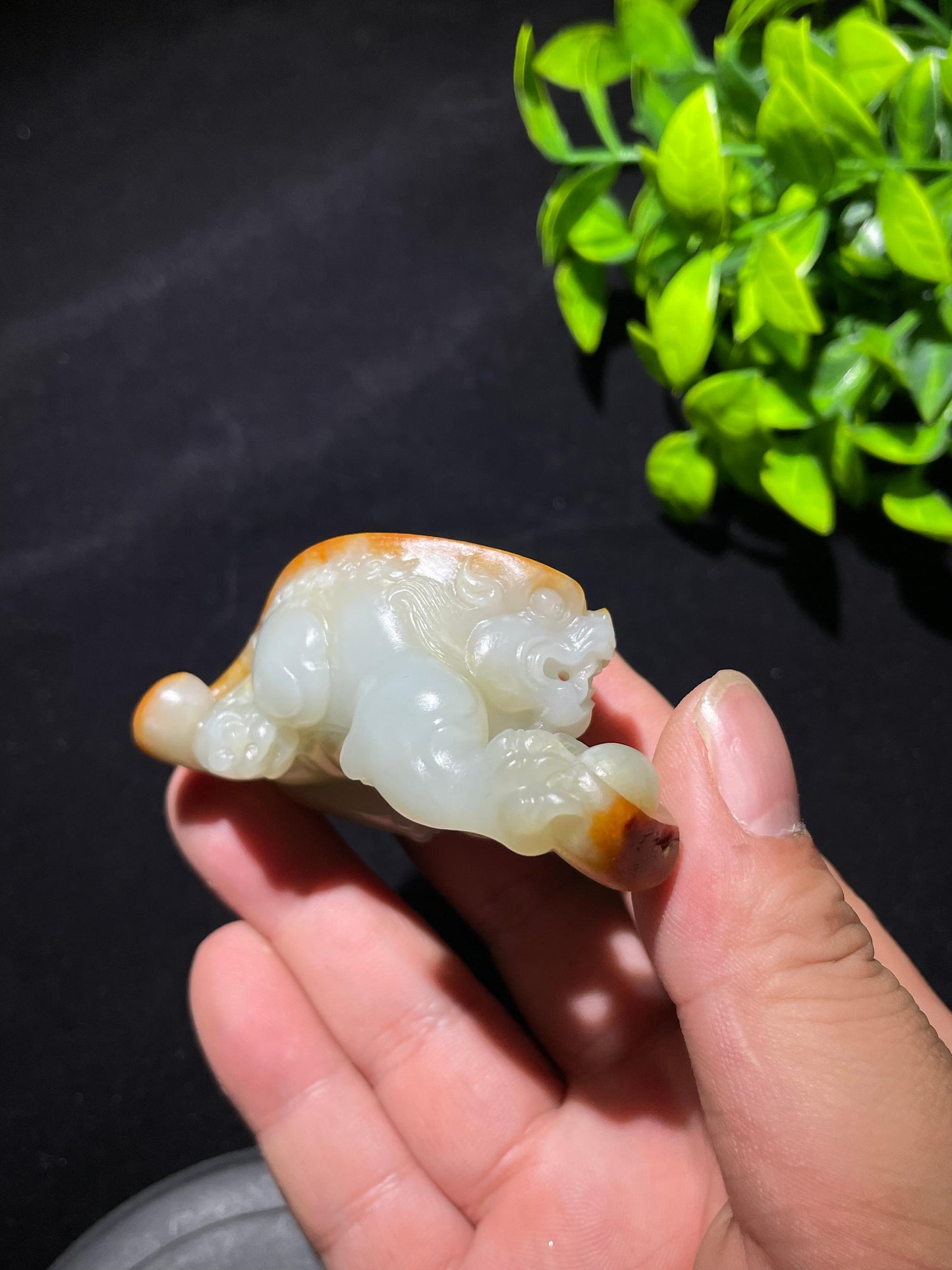 和田玉籽料貔貅手把件(99.1g)