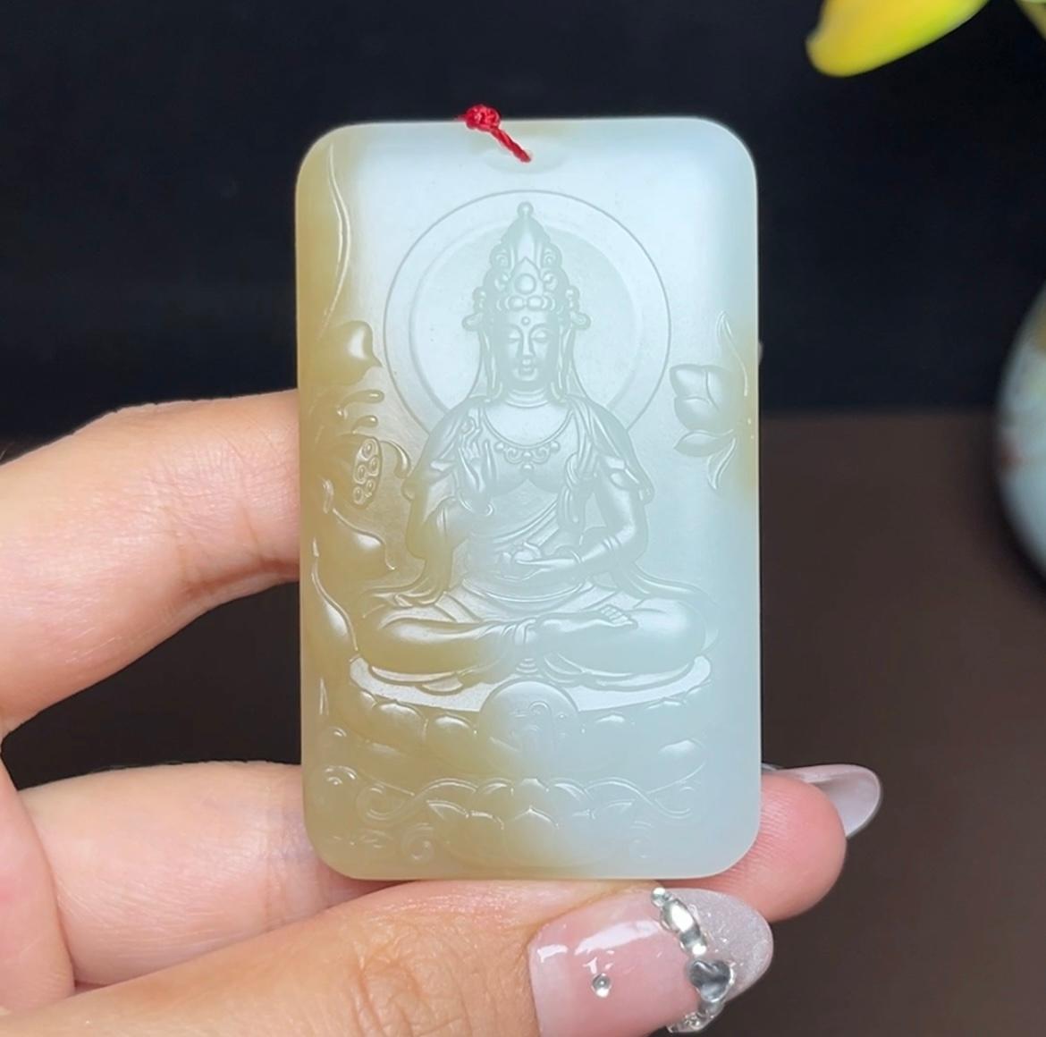 高品质和田玉糖白羊脂玉观音(57.4g)