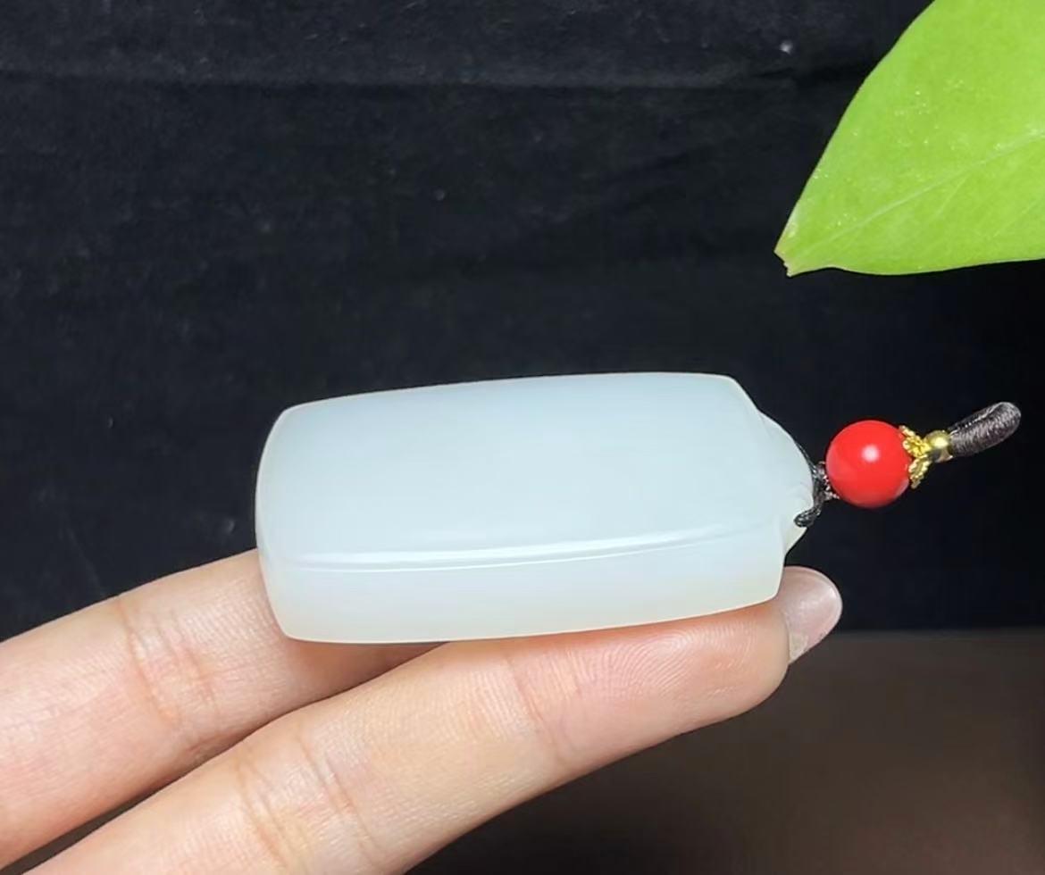 和田羊脂玉平安无事牌(46.5g)