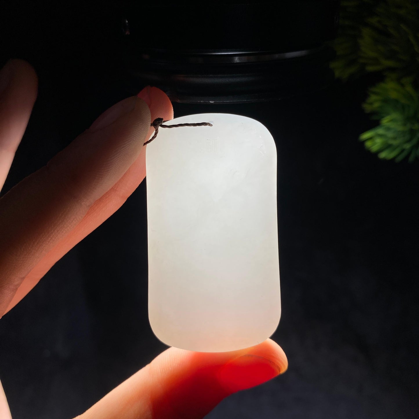 和田玉羊脂白玉无事牌(22.8g)