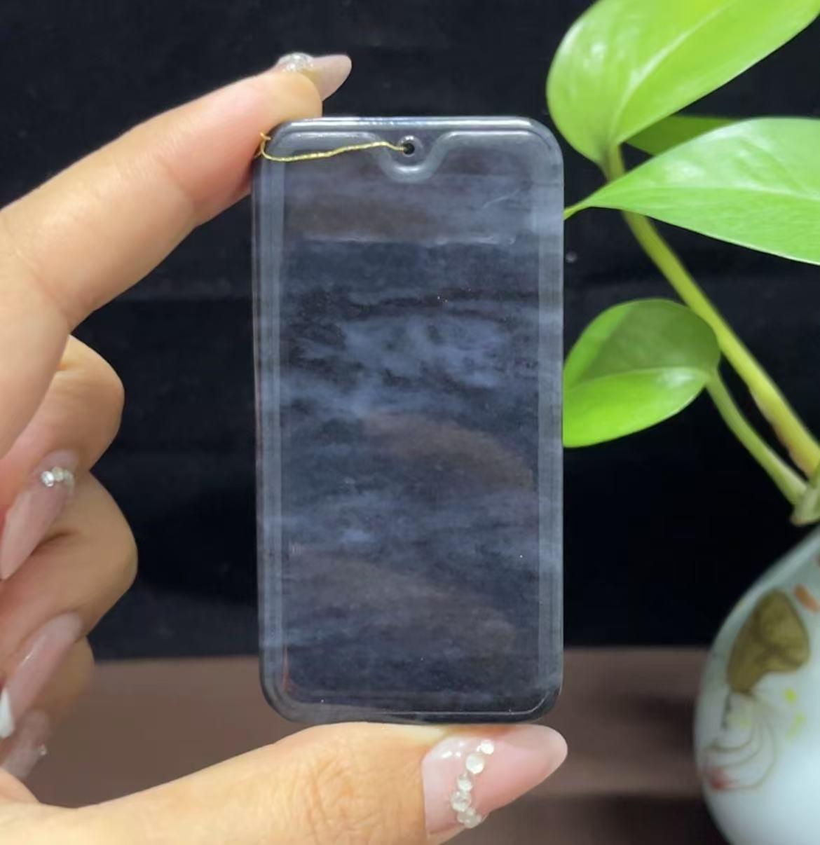 和田玉籽料意境青花平安无事牌(60.7g)