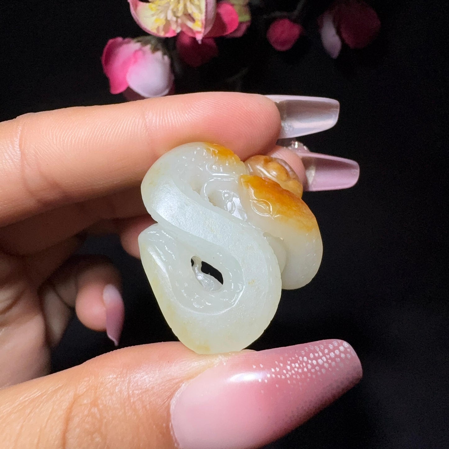 和田玉籽料挂件蛇(16.5g)