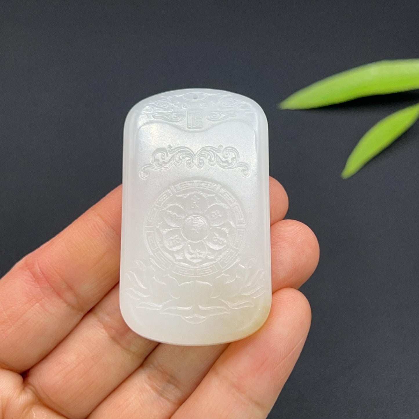 和田玉羊脂白玉文殊菩萨玉牌(28.0g)
