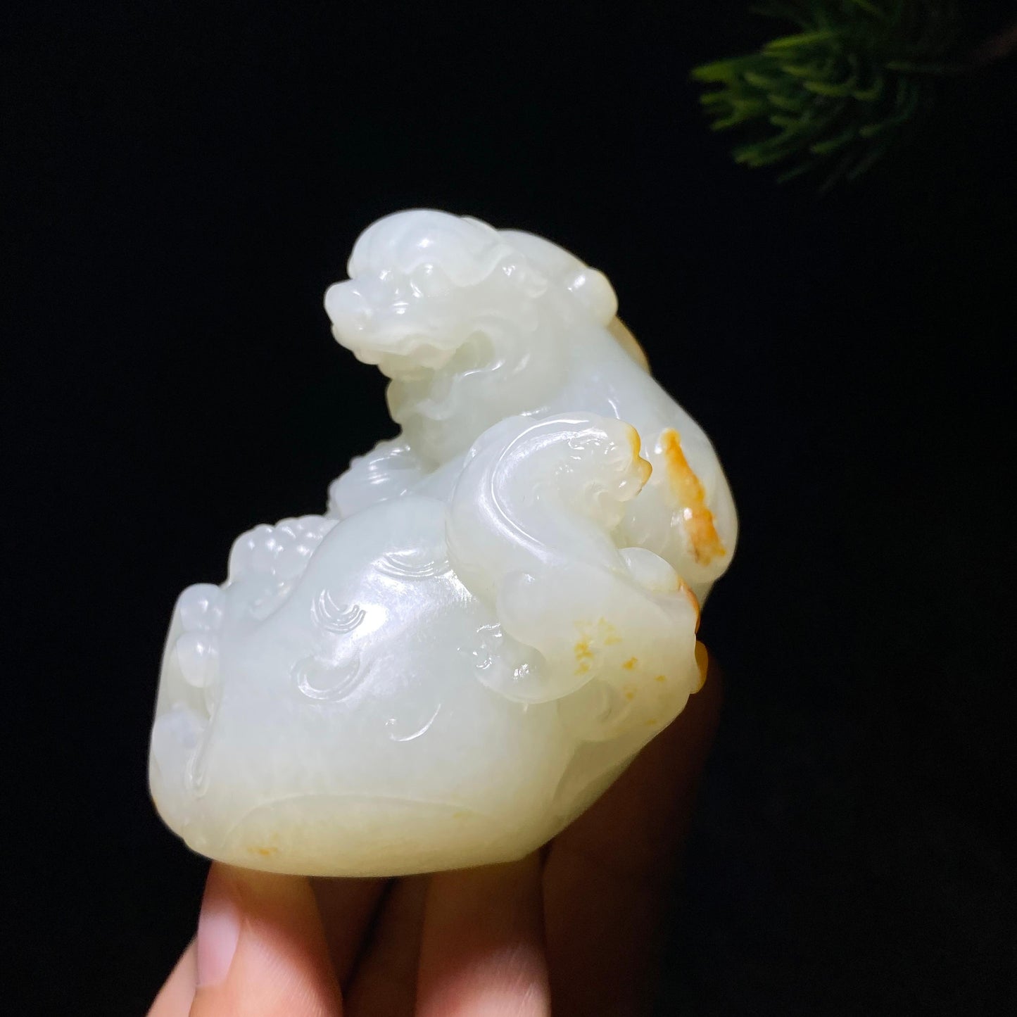 和田玉籽料貔貅把件(150.3g)