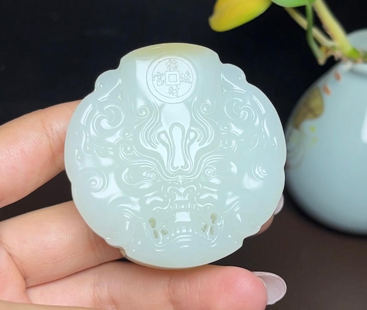 新疆和田玉且末糖守护皮带扣(95.1g)