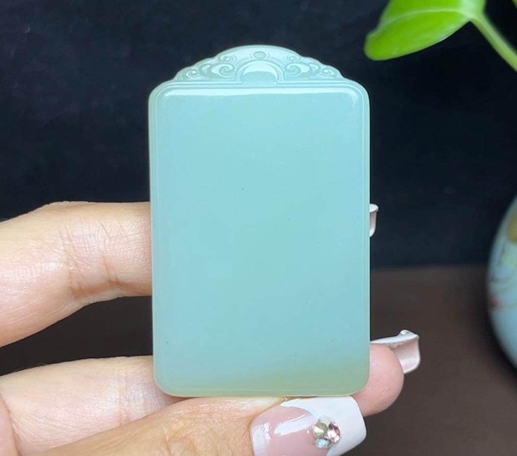 新疆和田玉且末蓝调平安无事牌(51.7g)