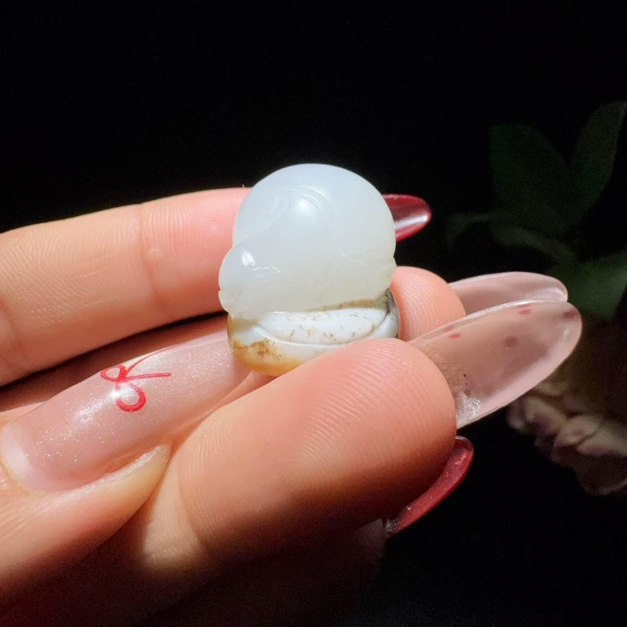 和田玉籽料挂件(10.9g)