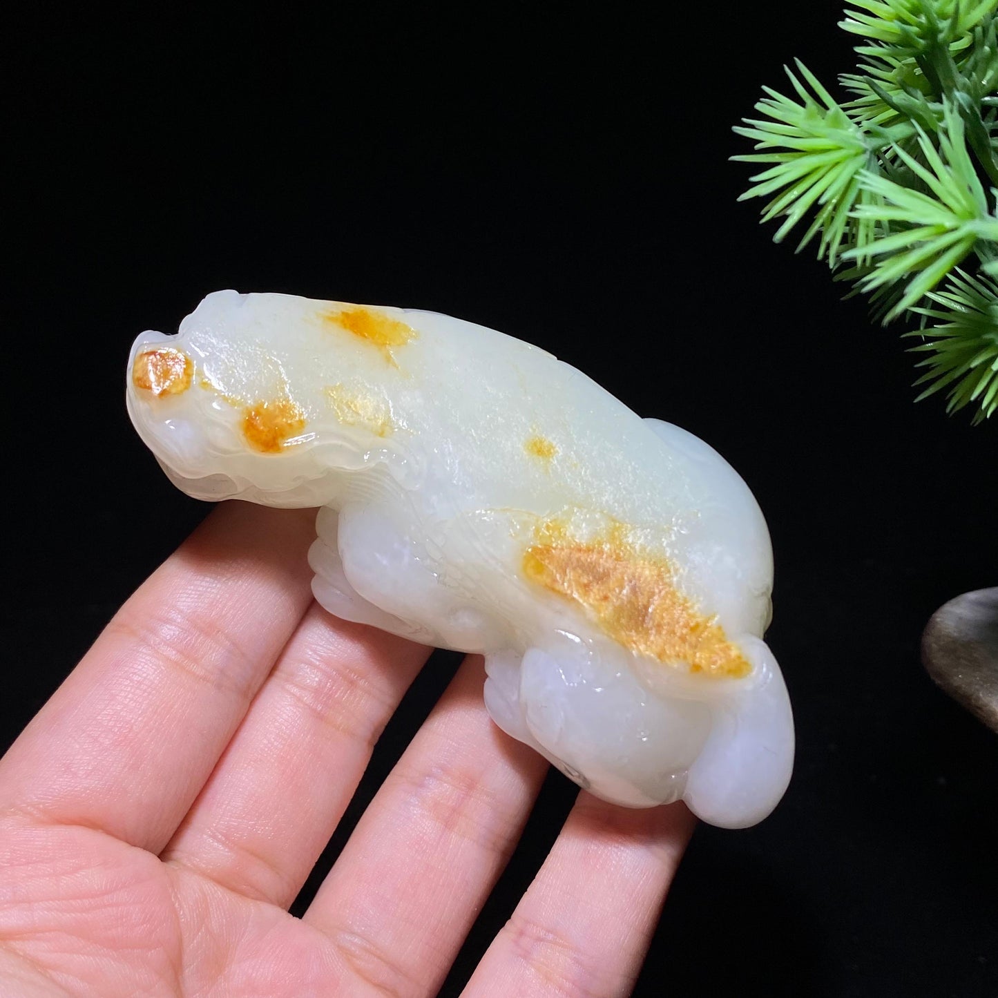 和田玉籽料貔貅把件(124.6g)