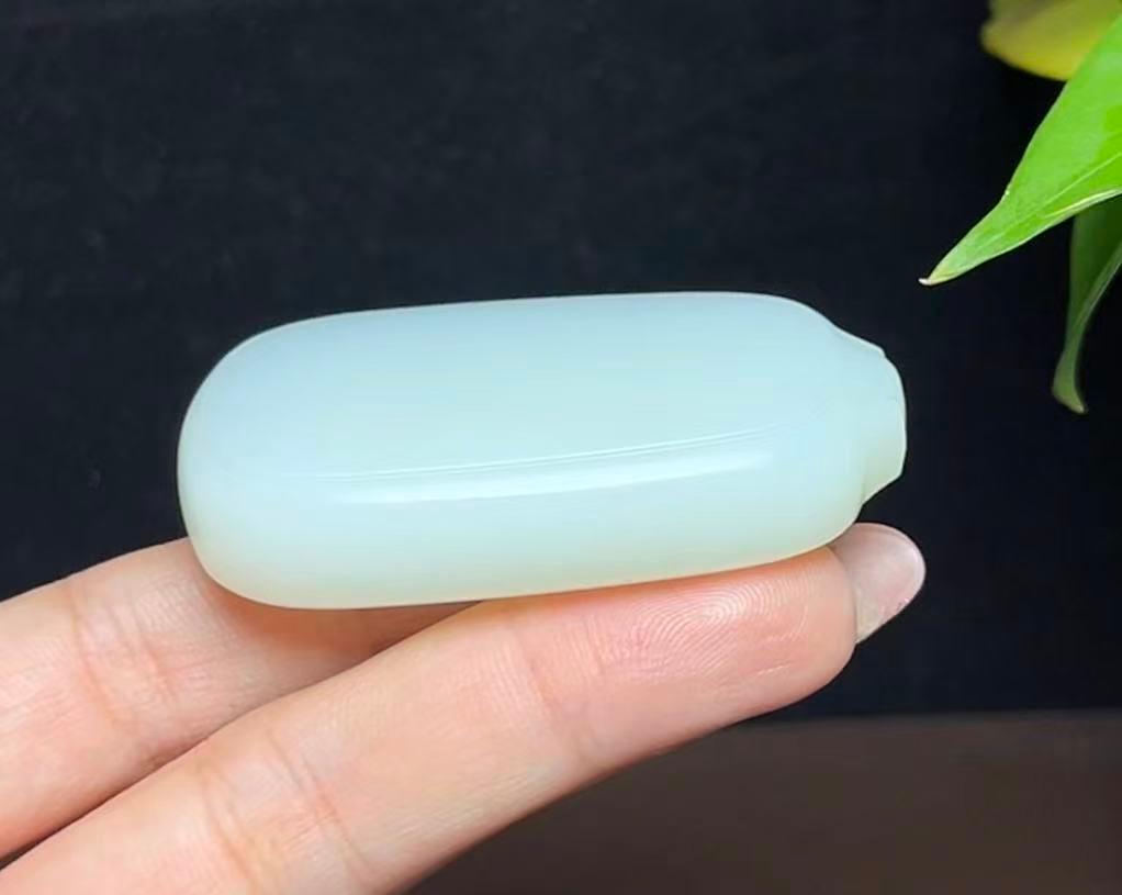 和田羊脂玉平安无事牌(54.6g)