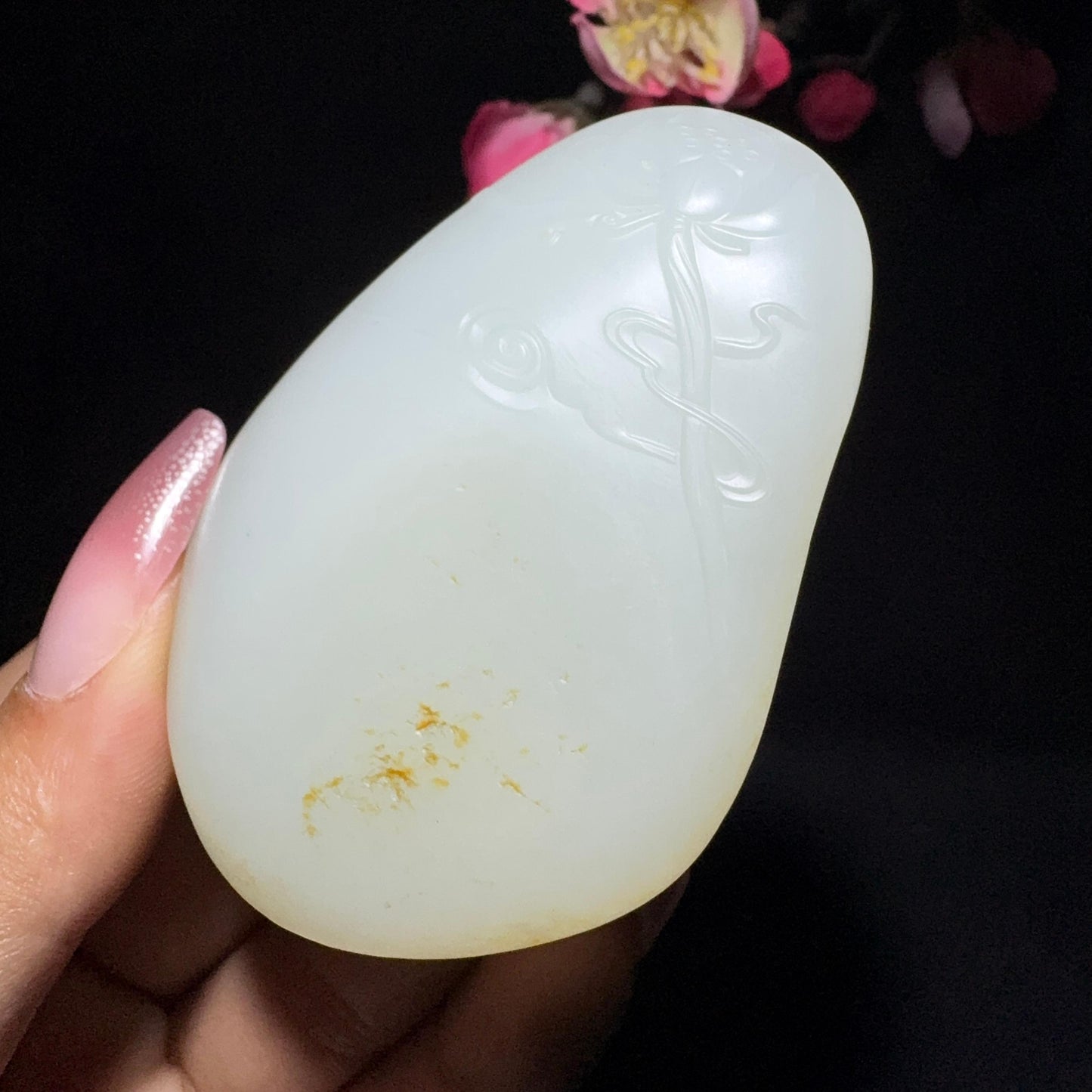 和田玉籽料挂件莲花观音(75.7g)