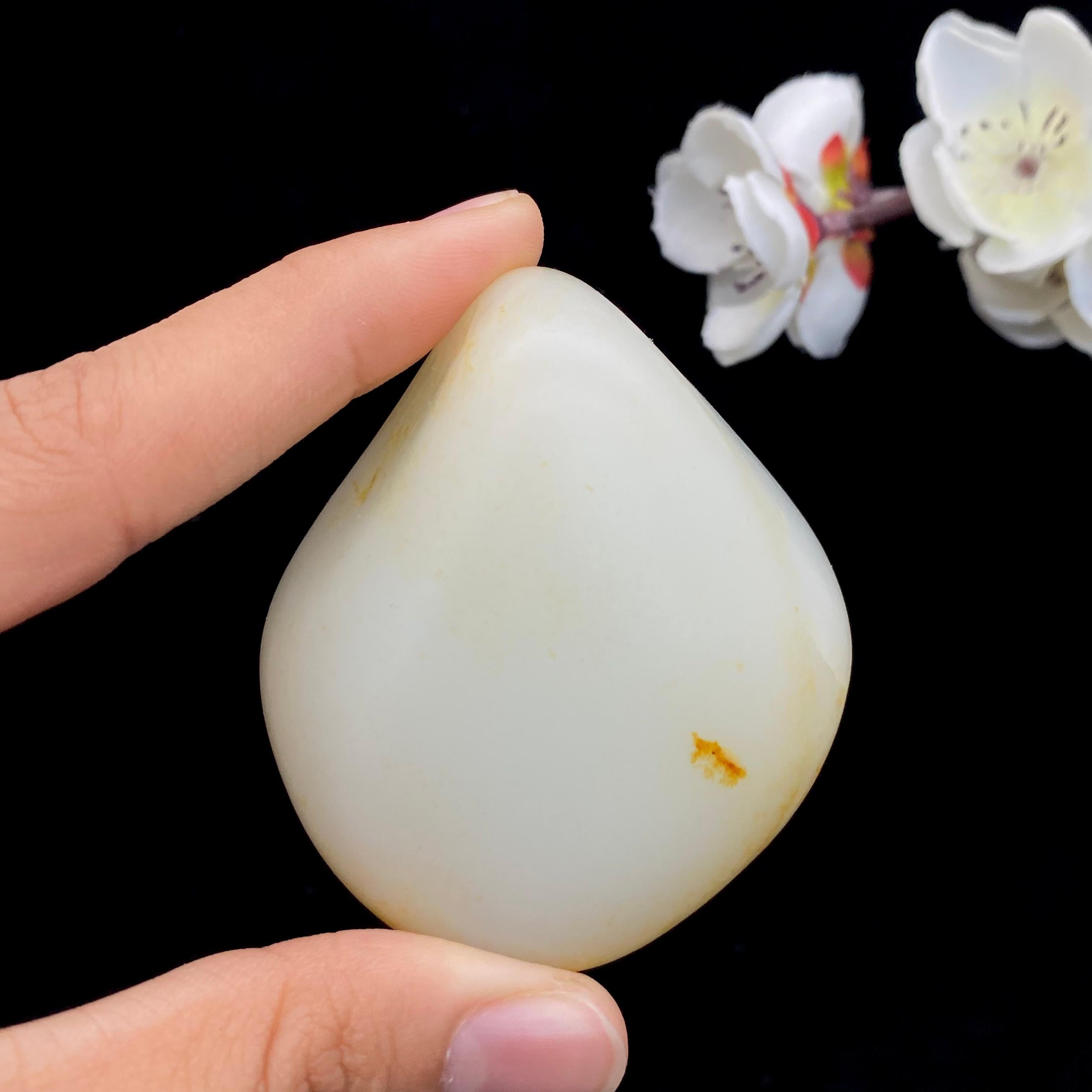 和田玉洒金皮籽料原石(144.5g)