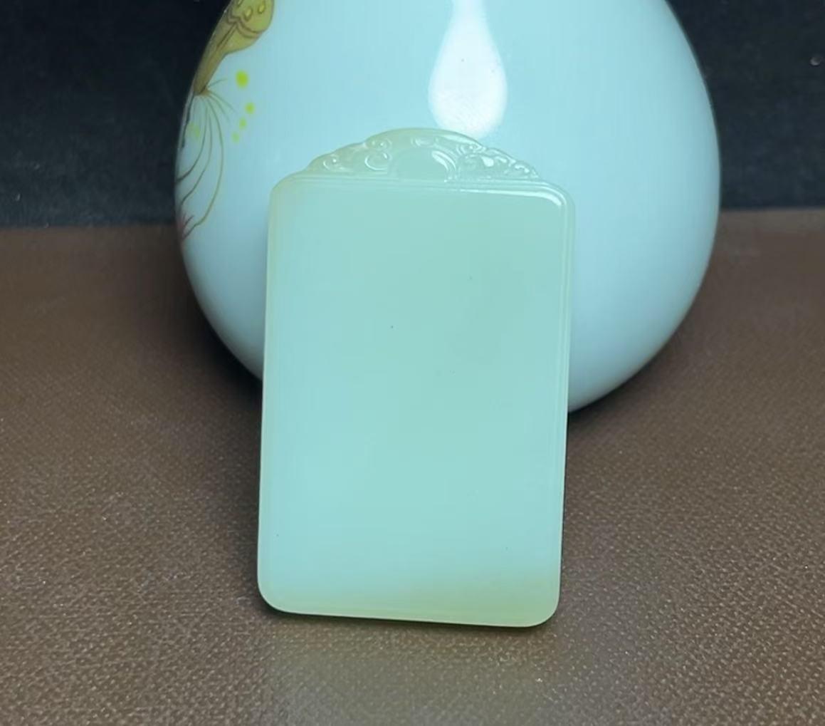 新疆和田玉且末蓝调平安无事牌(51.6g)