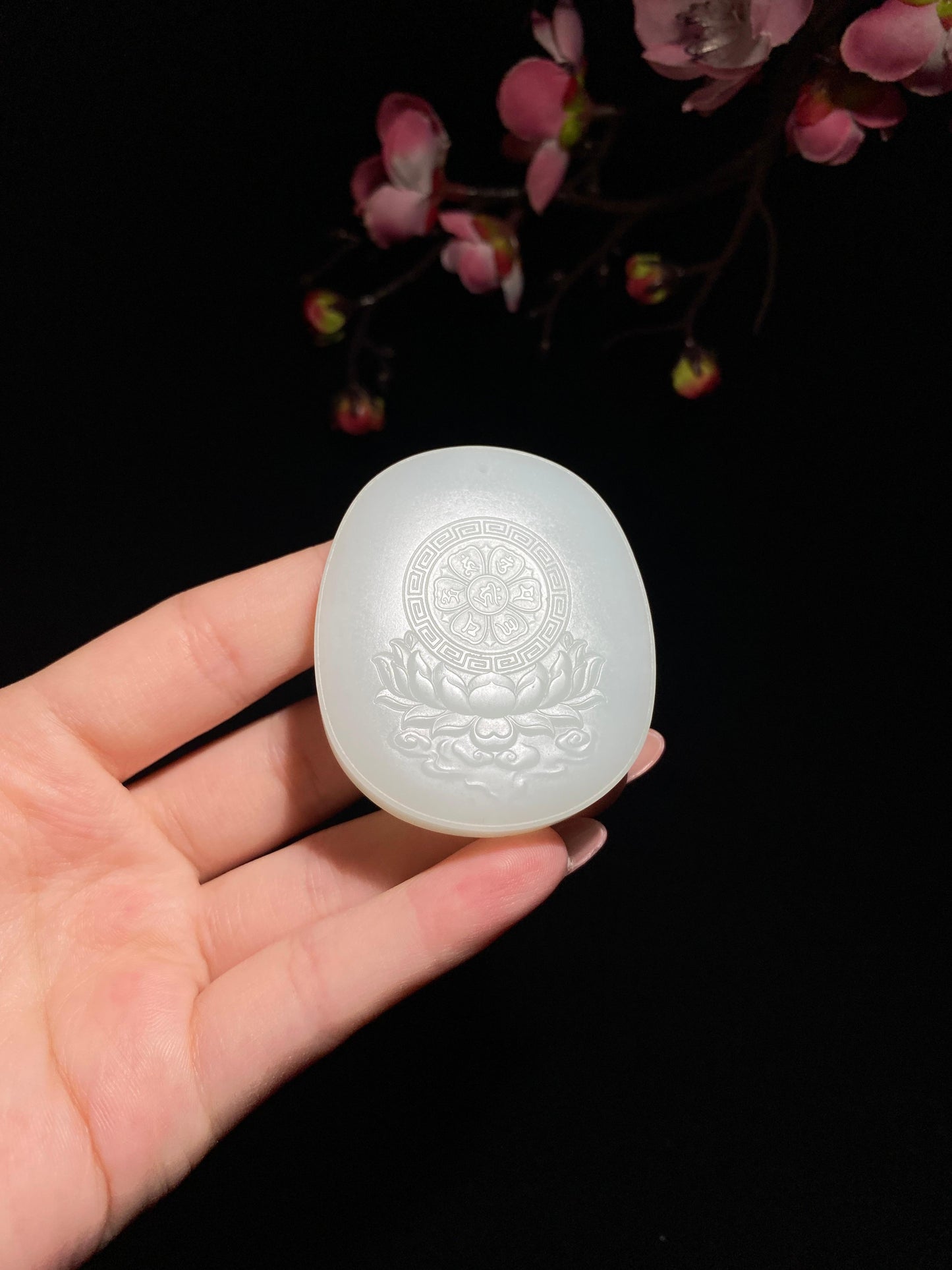 和田玉 山料白玉观音挂件(55.0g)