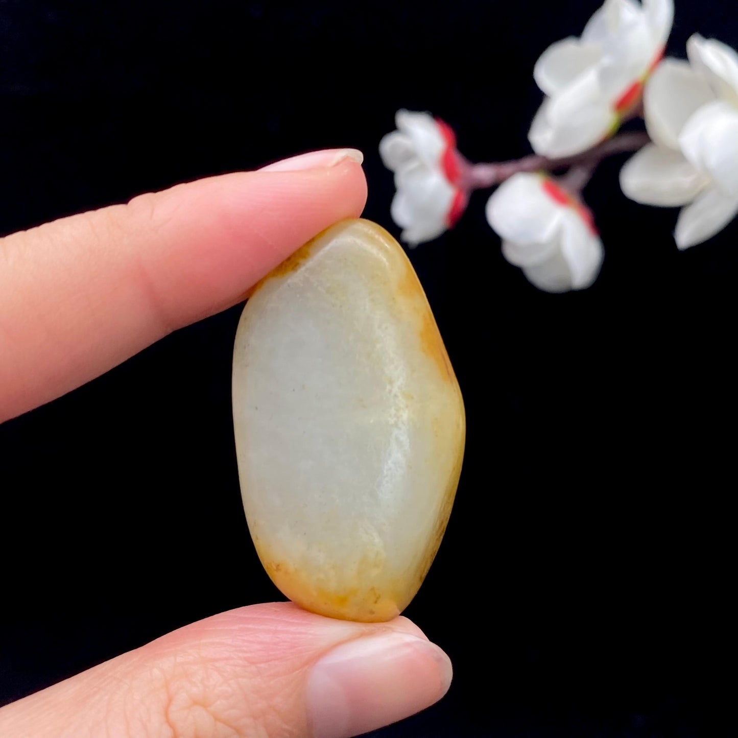 和田玉聚黄皮籽料原石(18.3g)