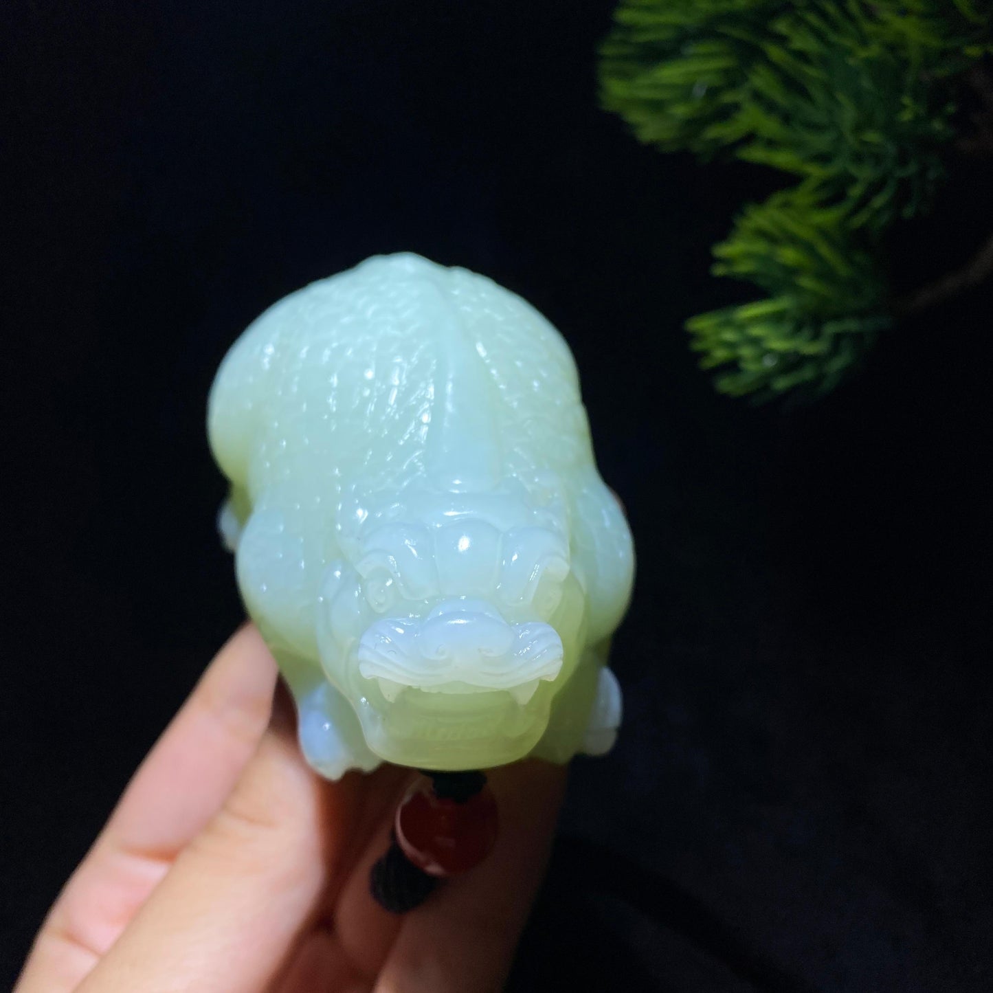 和田玉白玉貔貅把件(206.8g)