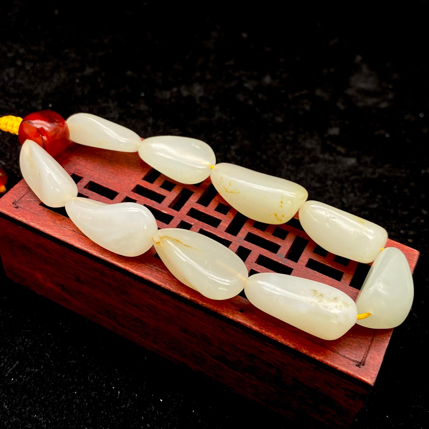 和田玉洒金皮【精品手串】(43.3g)
