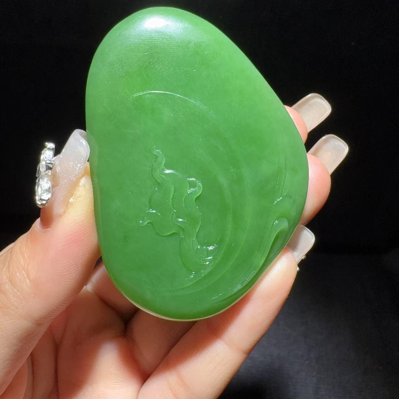 和田玉碧玉挂件龙行天下(51.7g)