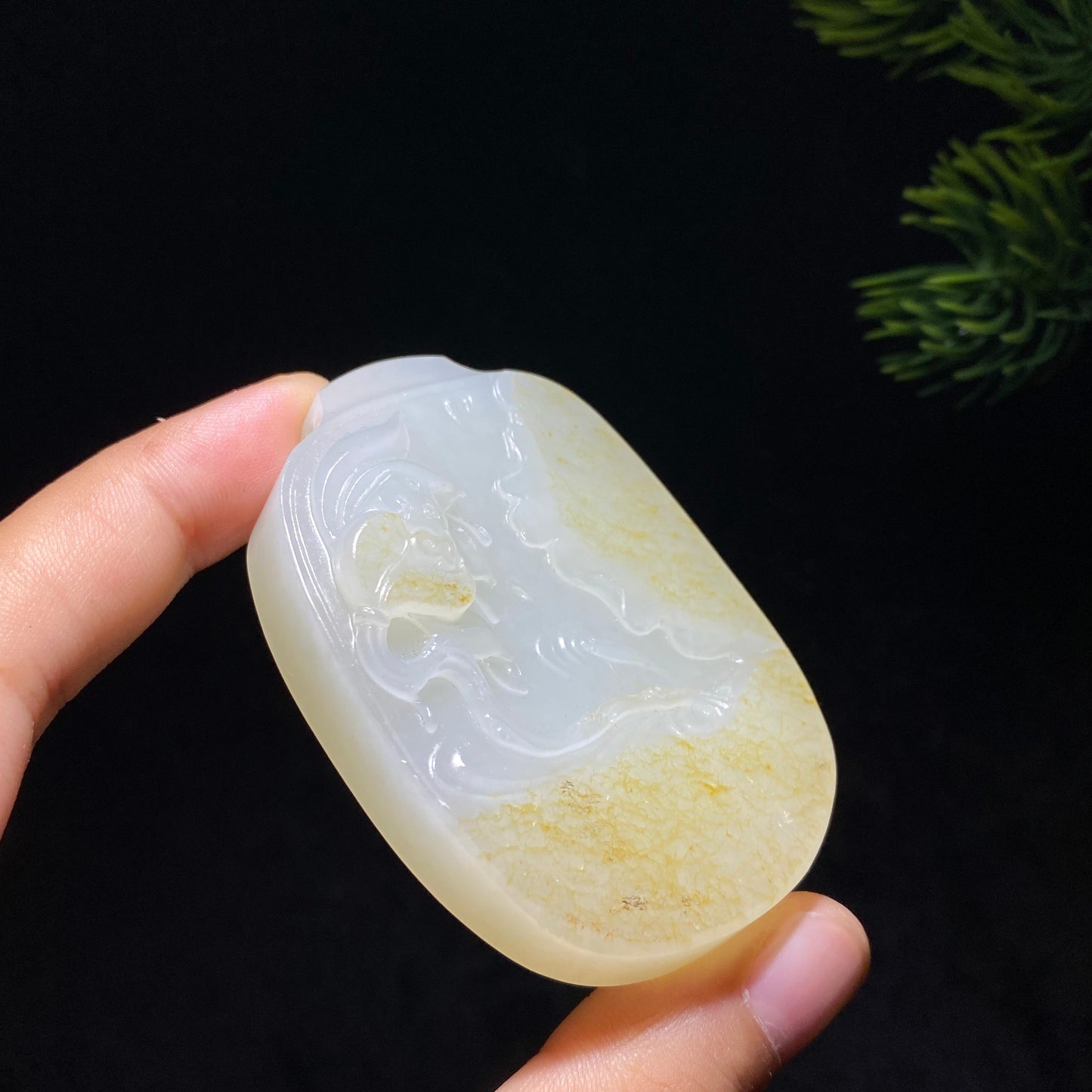 和田玉籽料连年有余(74.3g)