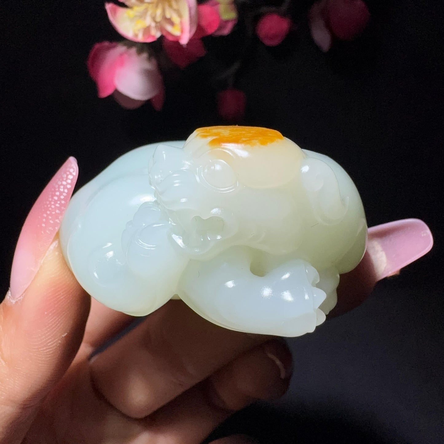 和田玉籽料貔貅小手把件(80.0g)