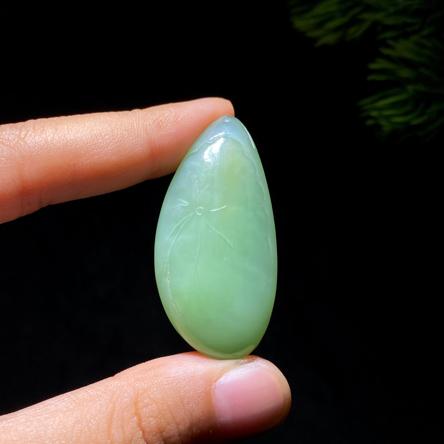 和田玉碧玉粉青花开富贵(15.1g)