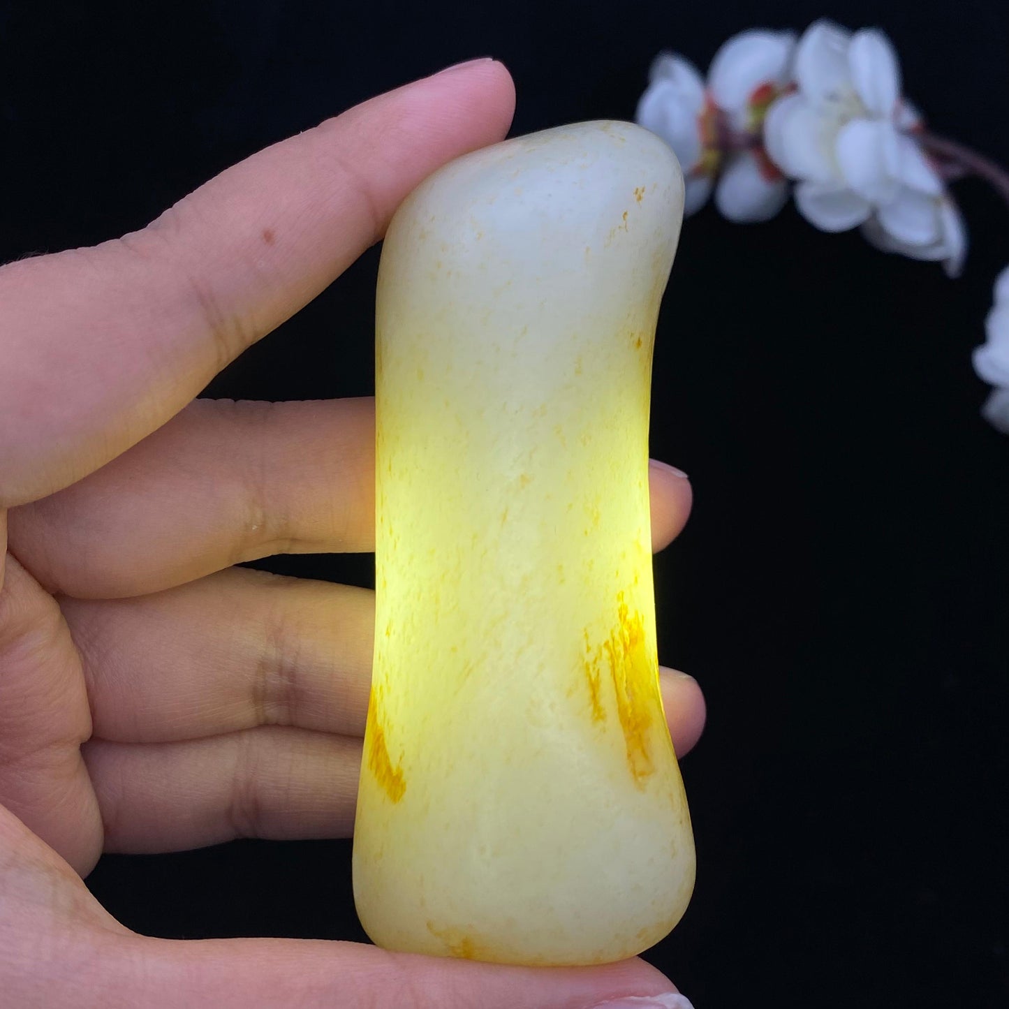 和田玉洒金皮籽料手把件(121.8g)