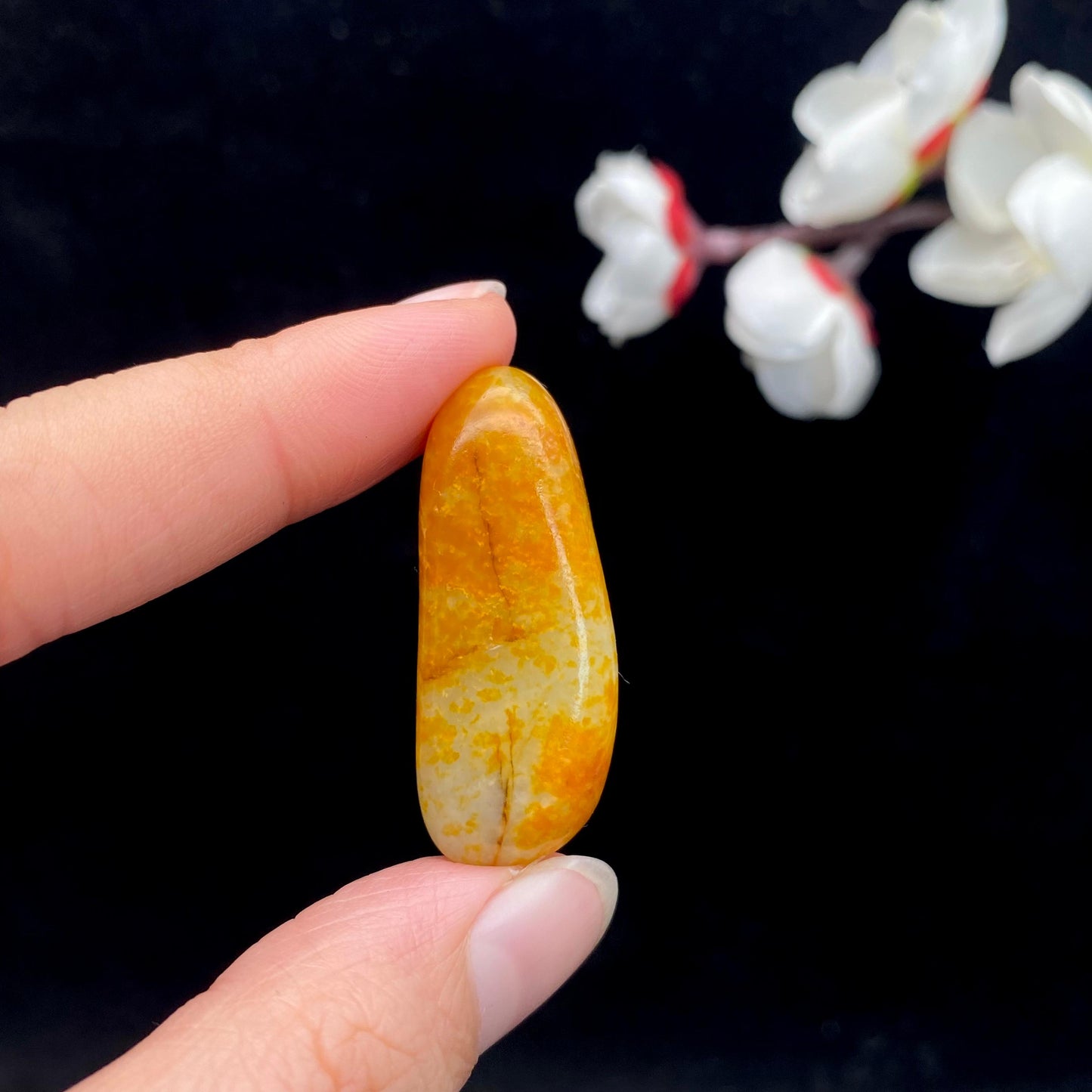 和田玉聚黄皮籽料原石(11g)